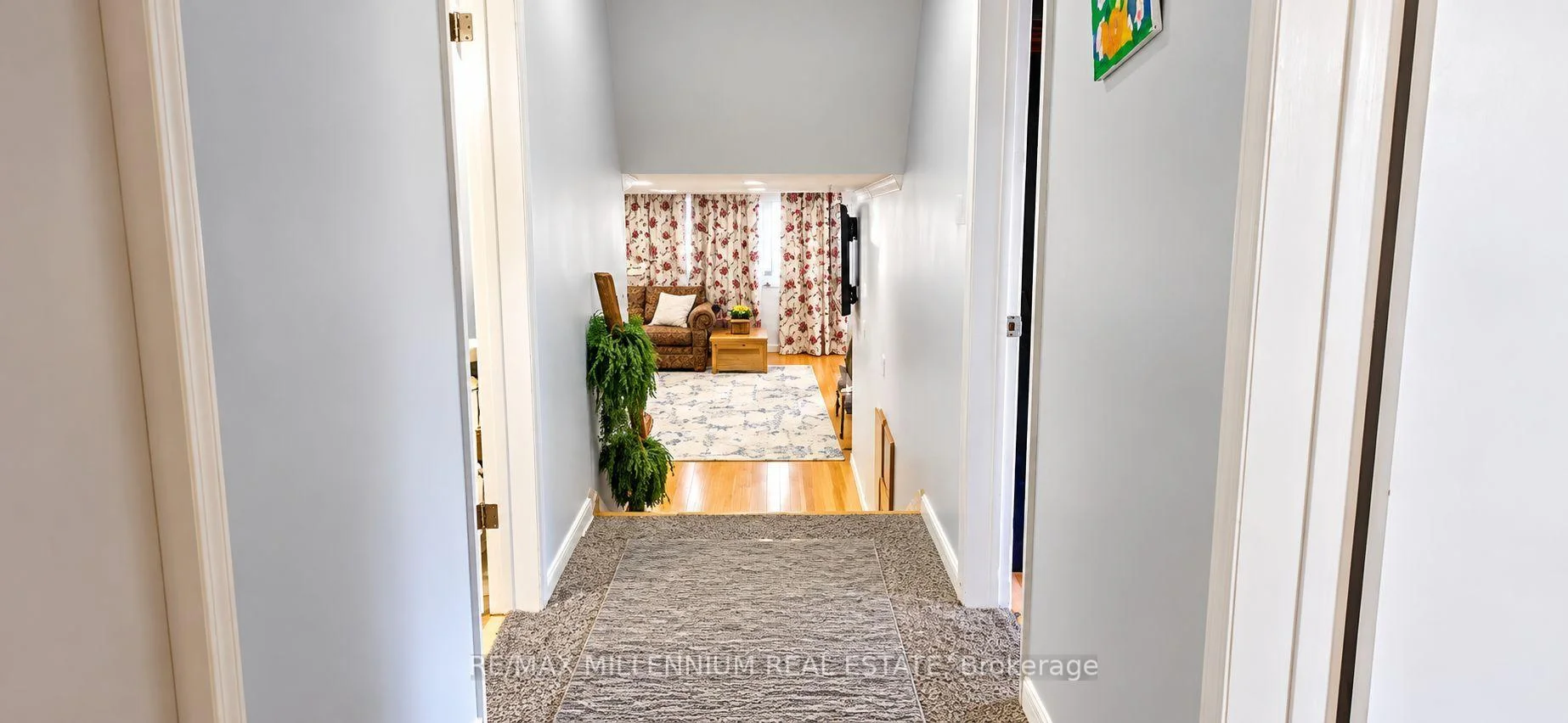 Photo 15 of 151 Ardwick Boulevard, North York, Humbermede — HOMEH