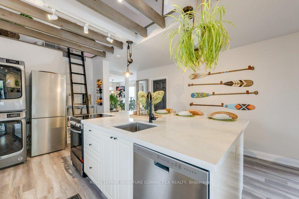 Photo 10 of 6 Wheeler Avenue, Toronto, The Beaches — HOMEH