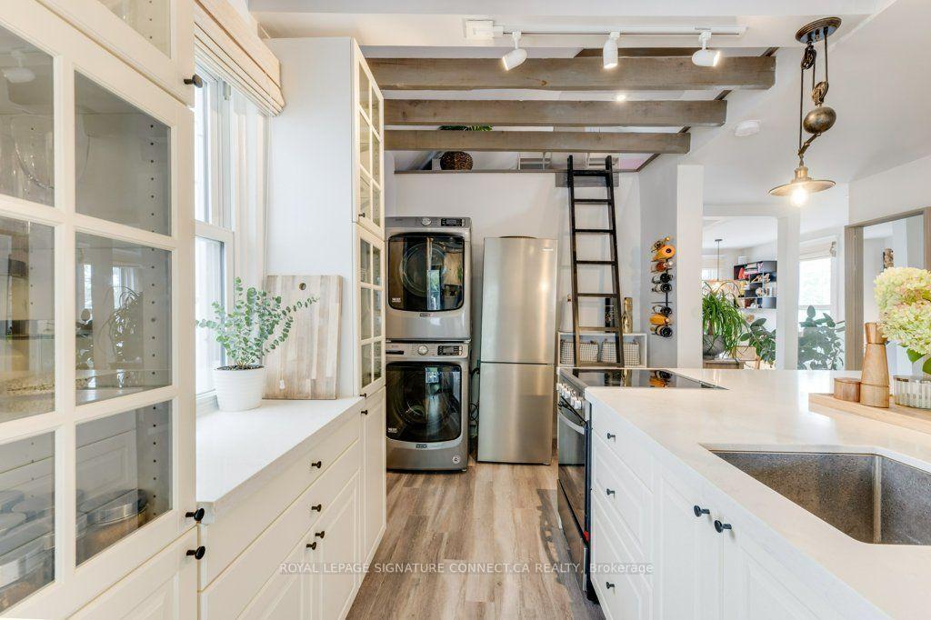 Photo 11 of 6 Wheeler Avenue, Toronto, The Beaches — HOMEH