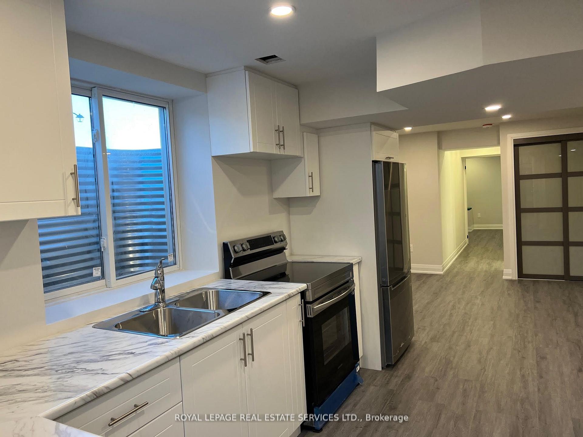 Photo 9 of 506 Kennedy Circle W, Milton, Cobban — HOMEH