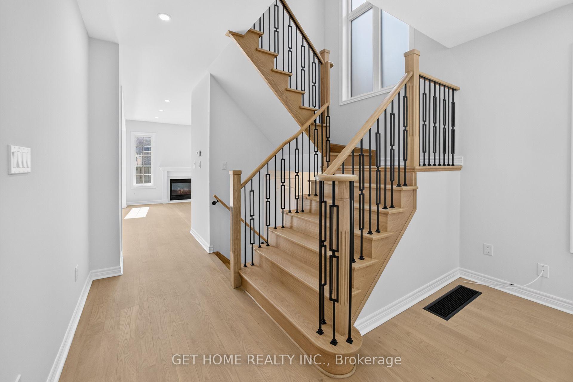 Photo 10 of 3 Callalily Road, Brampton, Northwest Sandalwood Parkway — HOMEH