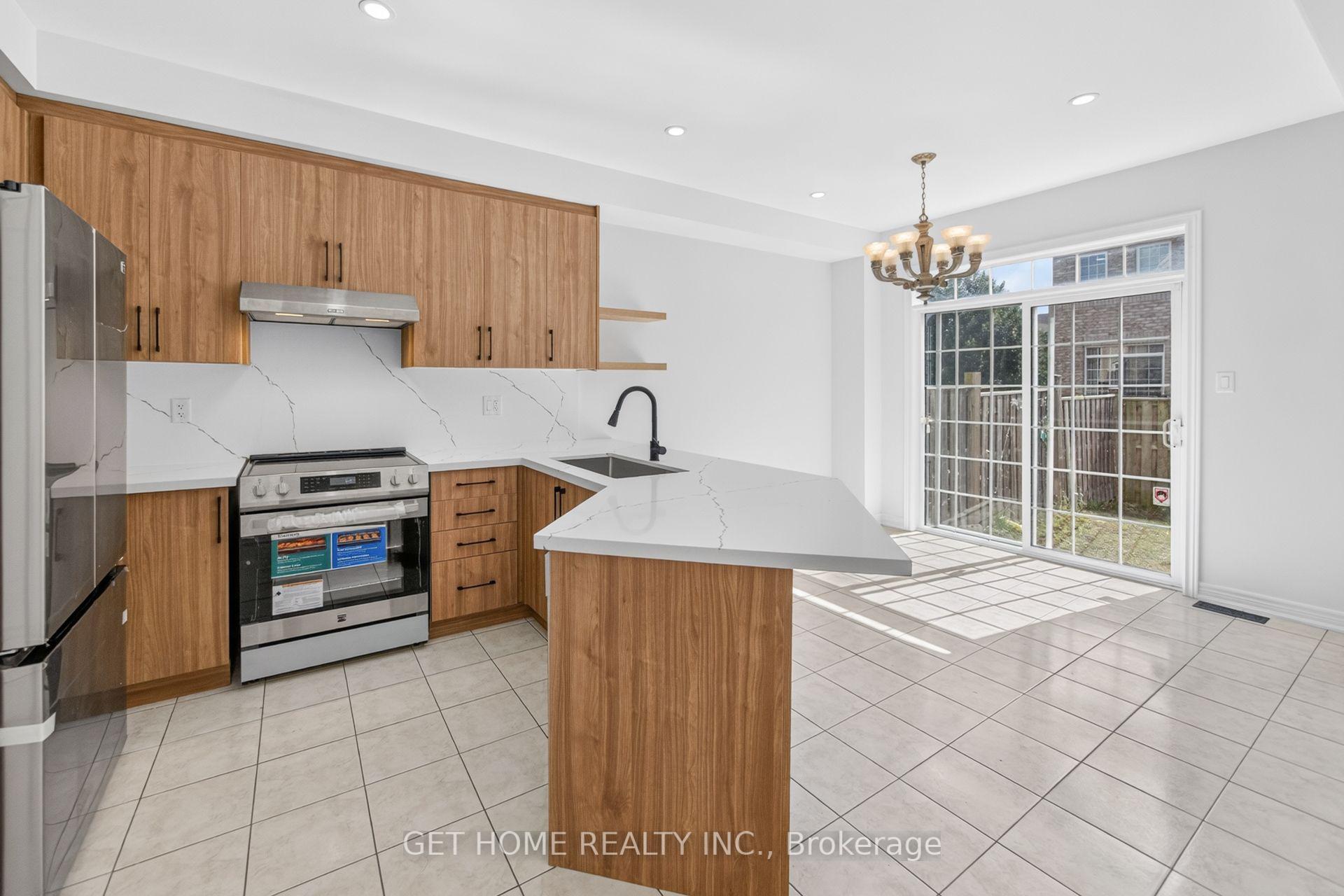 Photo 28 of 3 Callalily Road, Brampton, Northwest Sandalwood Parkway — HOMEH