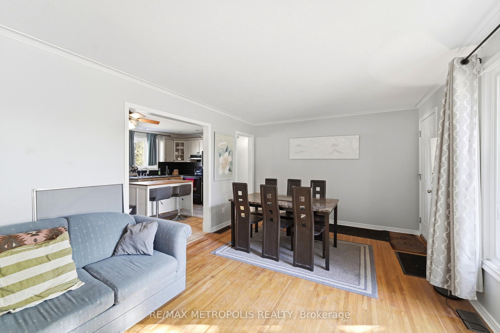 Photo 5 of Unit UPPER, 5 Mccammon Street, Brant, Paris — HOMEH