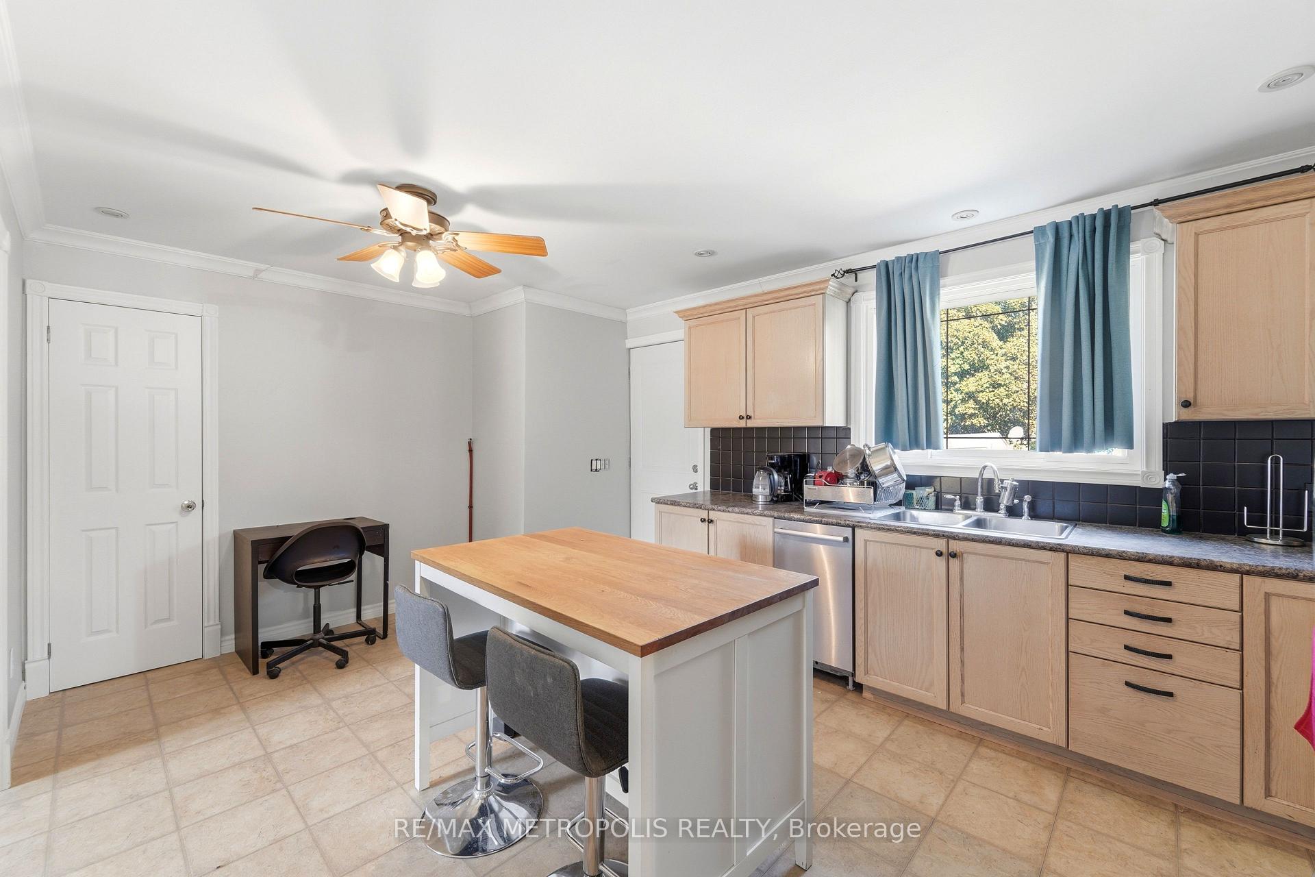 Photo 7 of Unit UPPER, 5 Mccammon Street, Brant, Paris — HOMEH