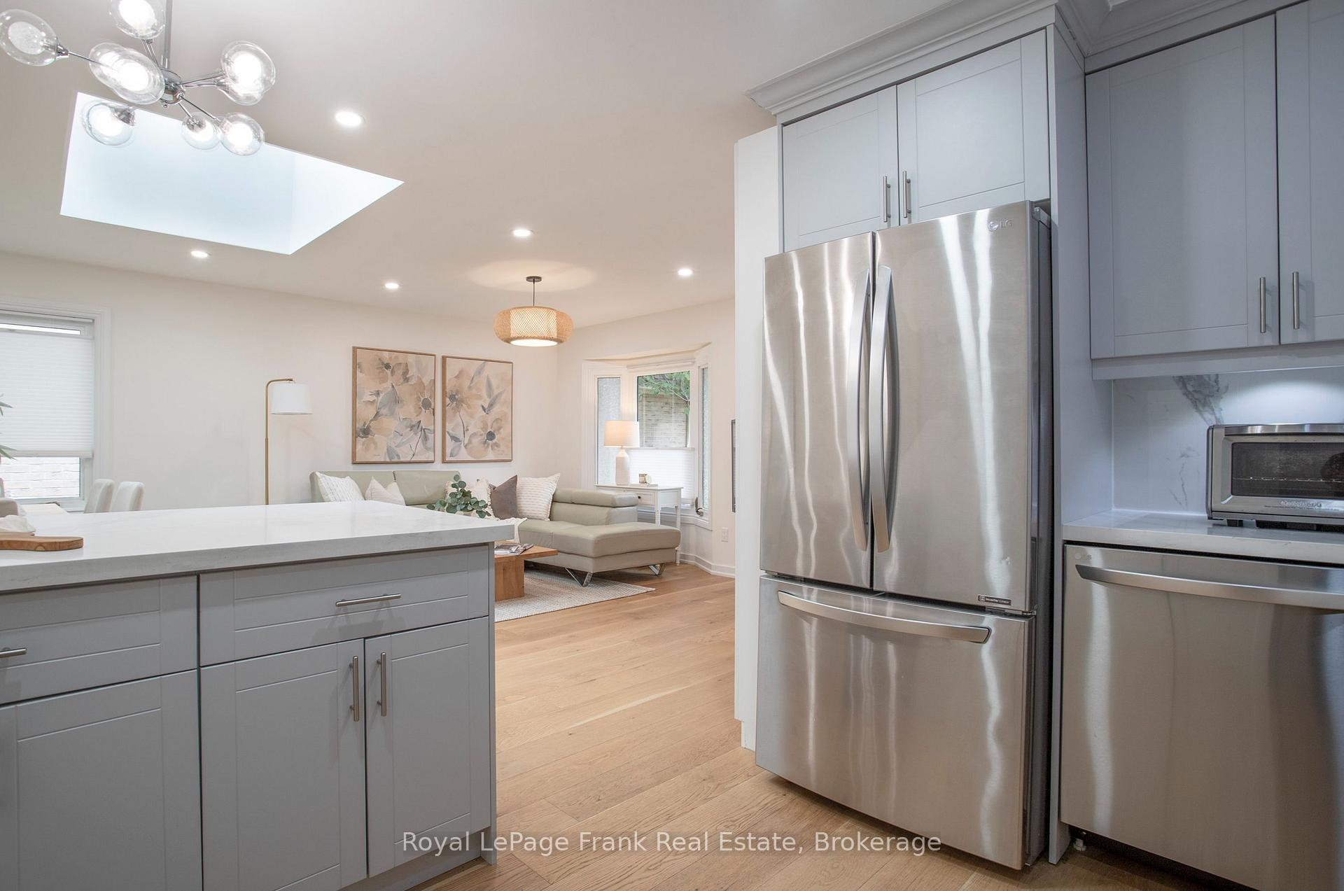 Photo 22 of 37 Angus Drive, Ajax, Central — HOMEH
