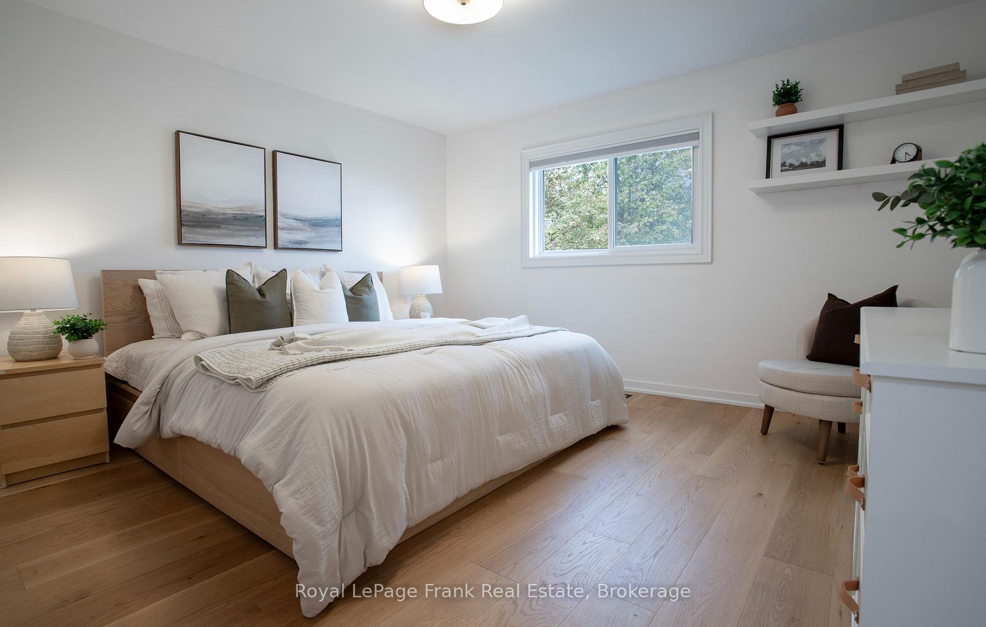 Photo 26 of 37 Angus Drive, Ajax, Central — HOMEH