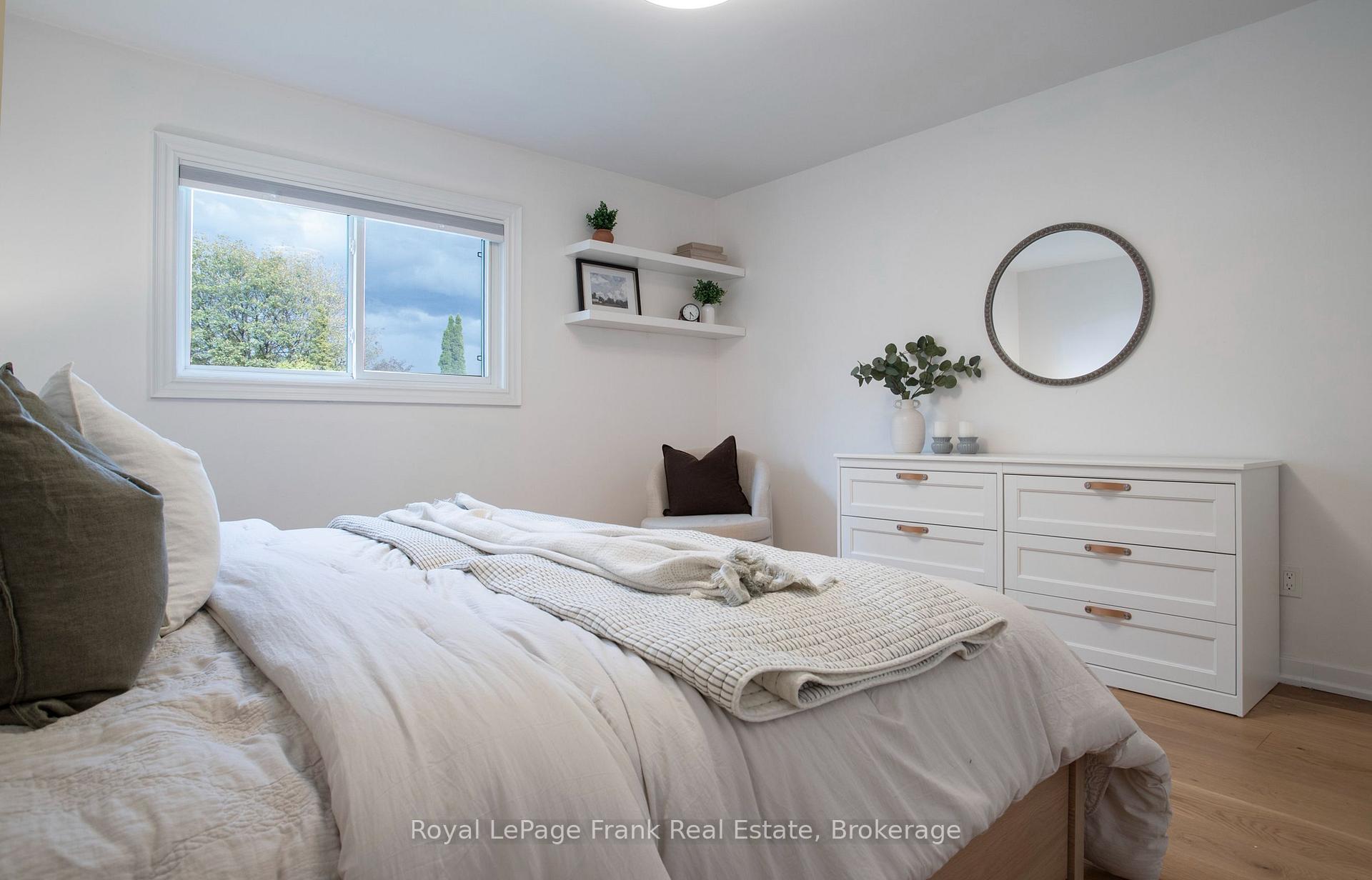 Photo 28 of 37 Angus Drive, Ajax, Central — HOMEH