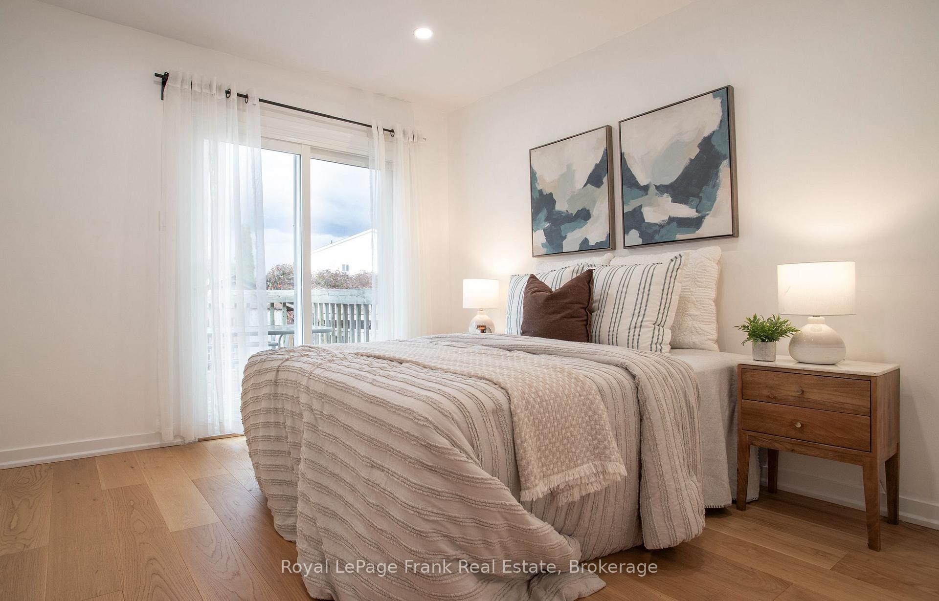 Photo 29 of 37 Angus Drive, Ajax, Central — HOMEH