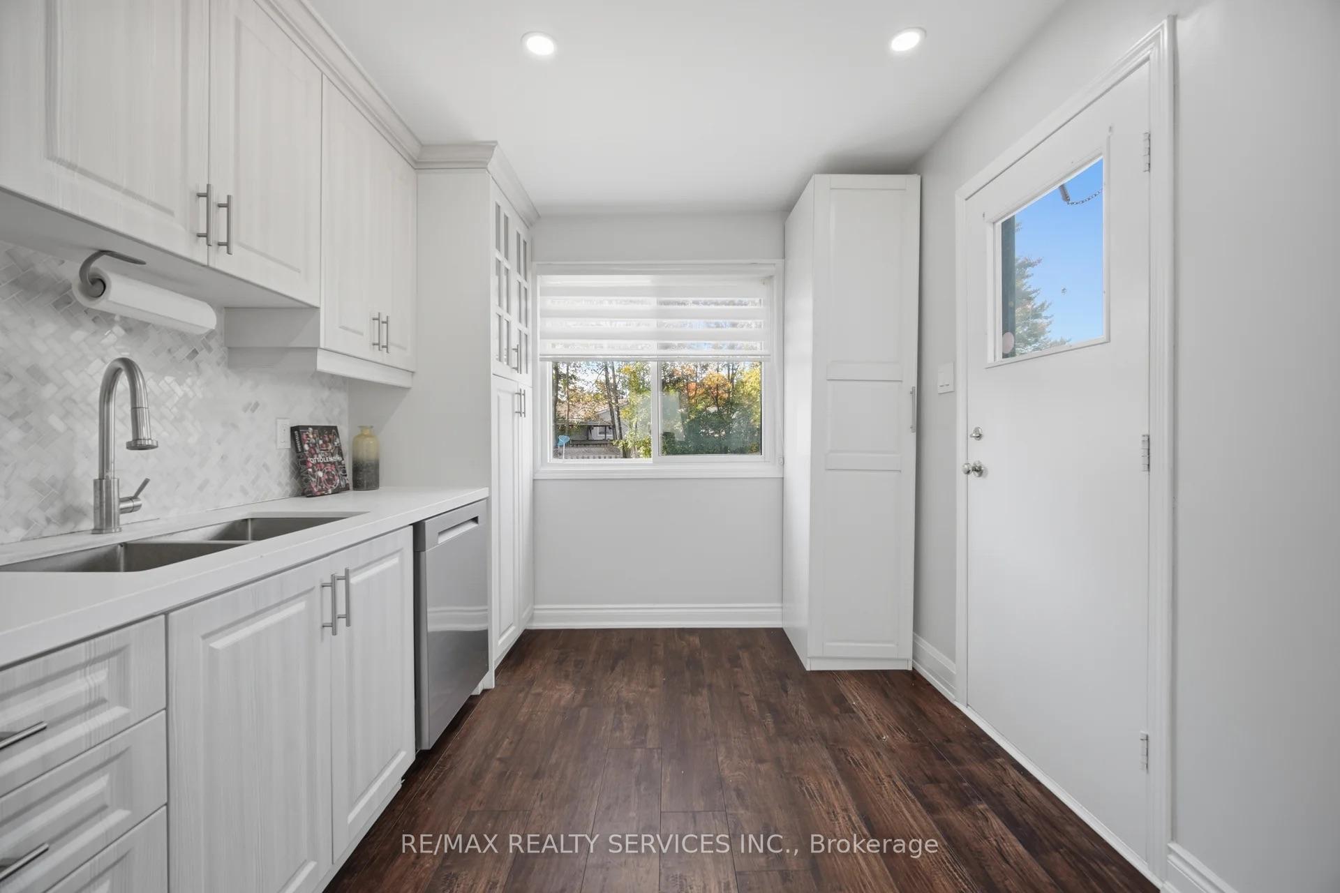 Photo 17 of 607 Woodward Avenue, Milton, Dorset Park — HOMEH