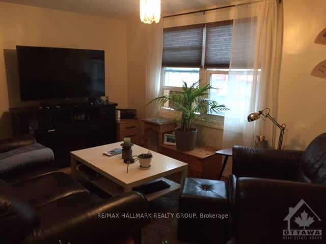 Photo 4 of Unit # 2, 570 Gladstone Avenue, Ottawa, Ottawa Centre — HOMEH