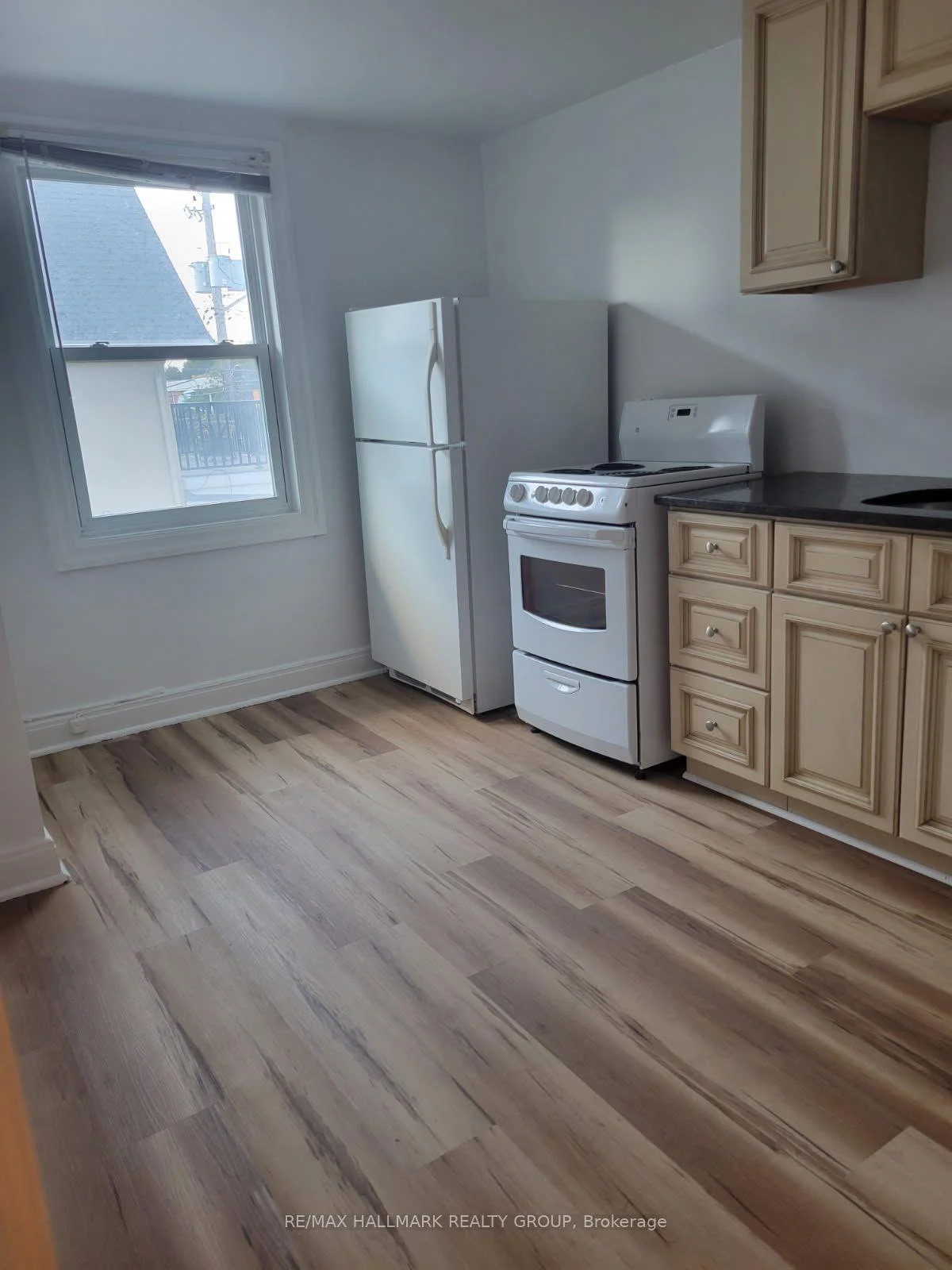Photo 8 of Unit # 2, 570 Gladstone Avenue, Ottawa, Ottawa Centre — HOMEH