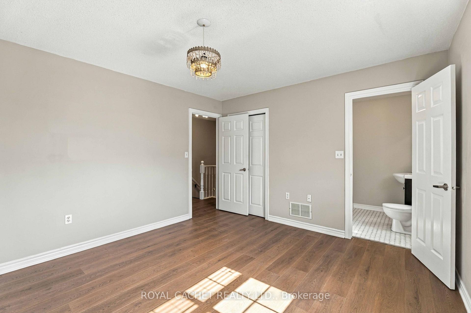 Photo 12 of Unit 44, 39 Pinewoods Drive, Hamilton, Stoney Creek Mountain — HOMEH