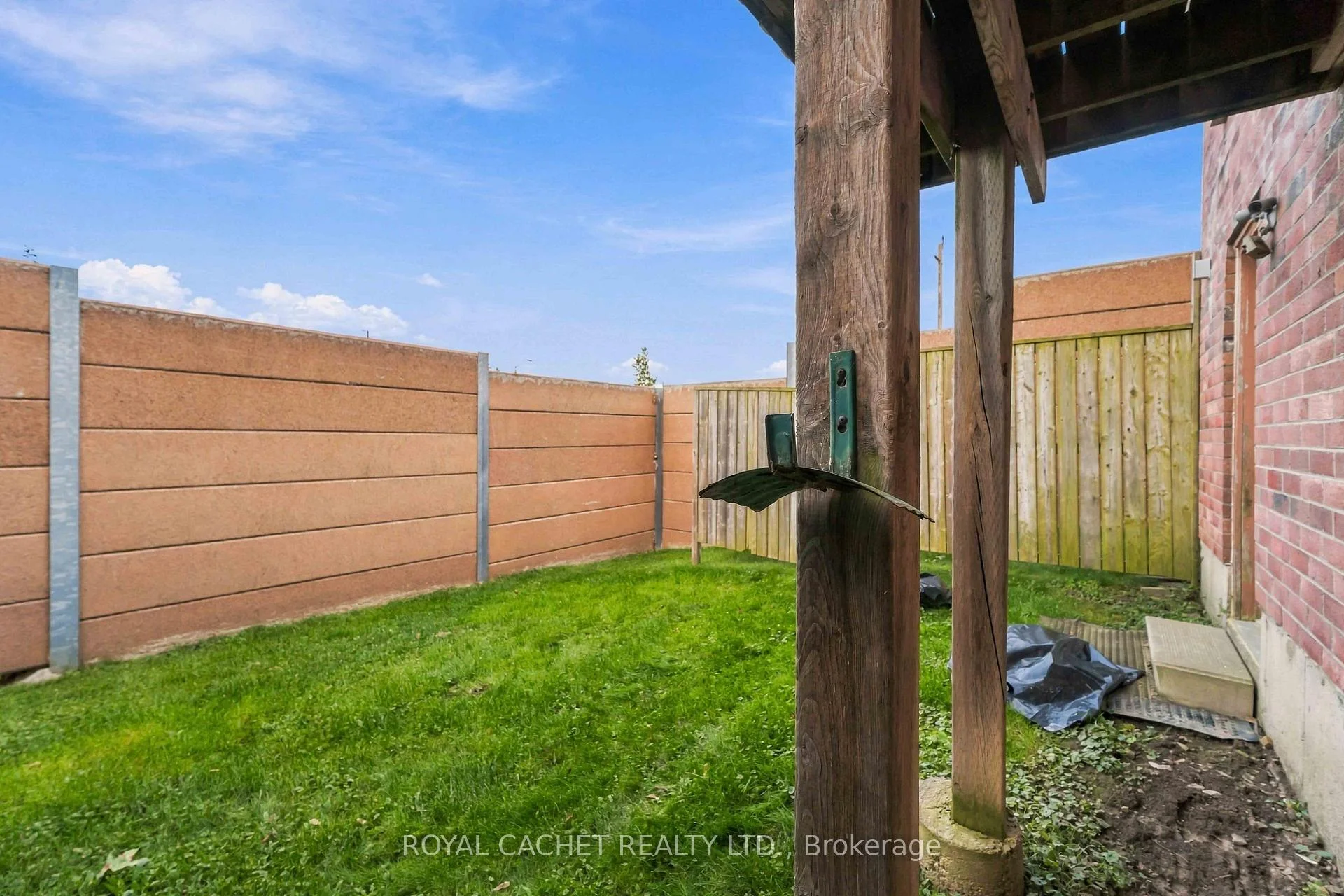 Photo 31 of Unit 44, 39 Pinewoods Drive, Hamilton, Stoney Creek Mountain — HOMEH