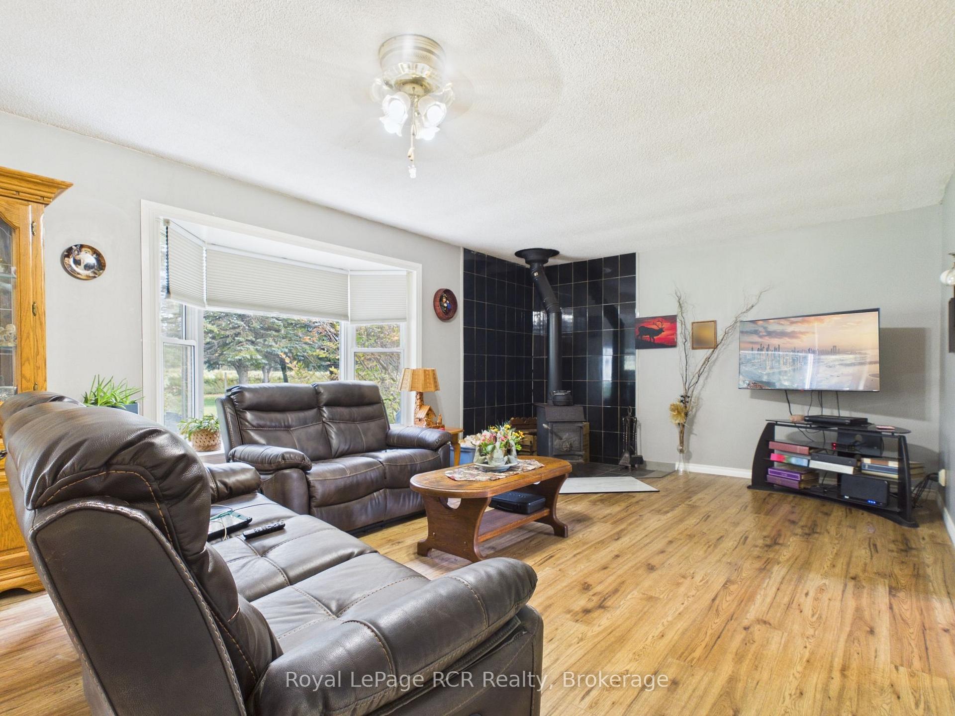 Photo 8 of 320047 170 Road, Grey Highlands — HOMEH