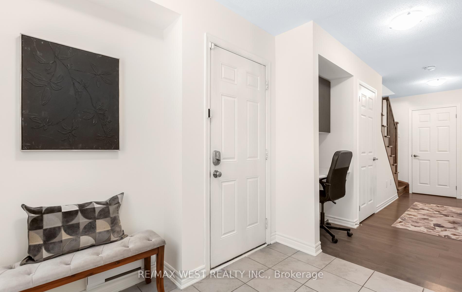Photo 8 of Unit 90, 1000 Asleton Boulevard, Milton, Willmott — HOMEH