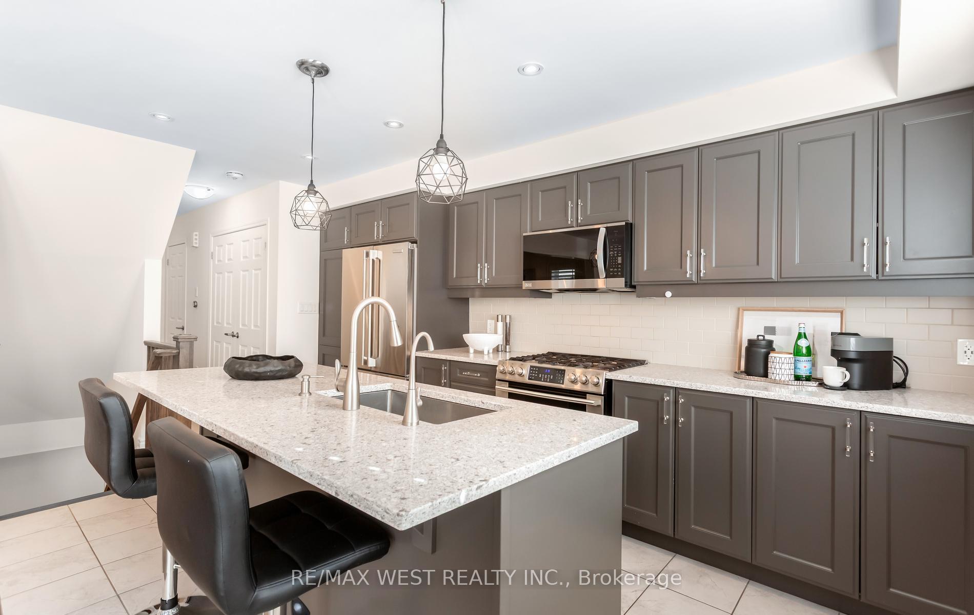 Photo 30 of Unit 90, 1000 Asleton Boulevard, Milton, Willmott — HOMEH