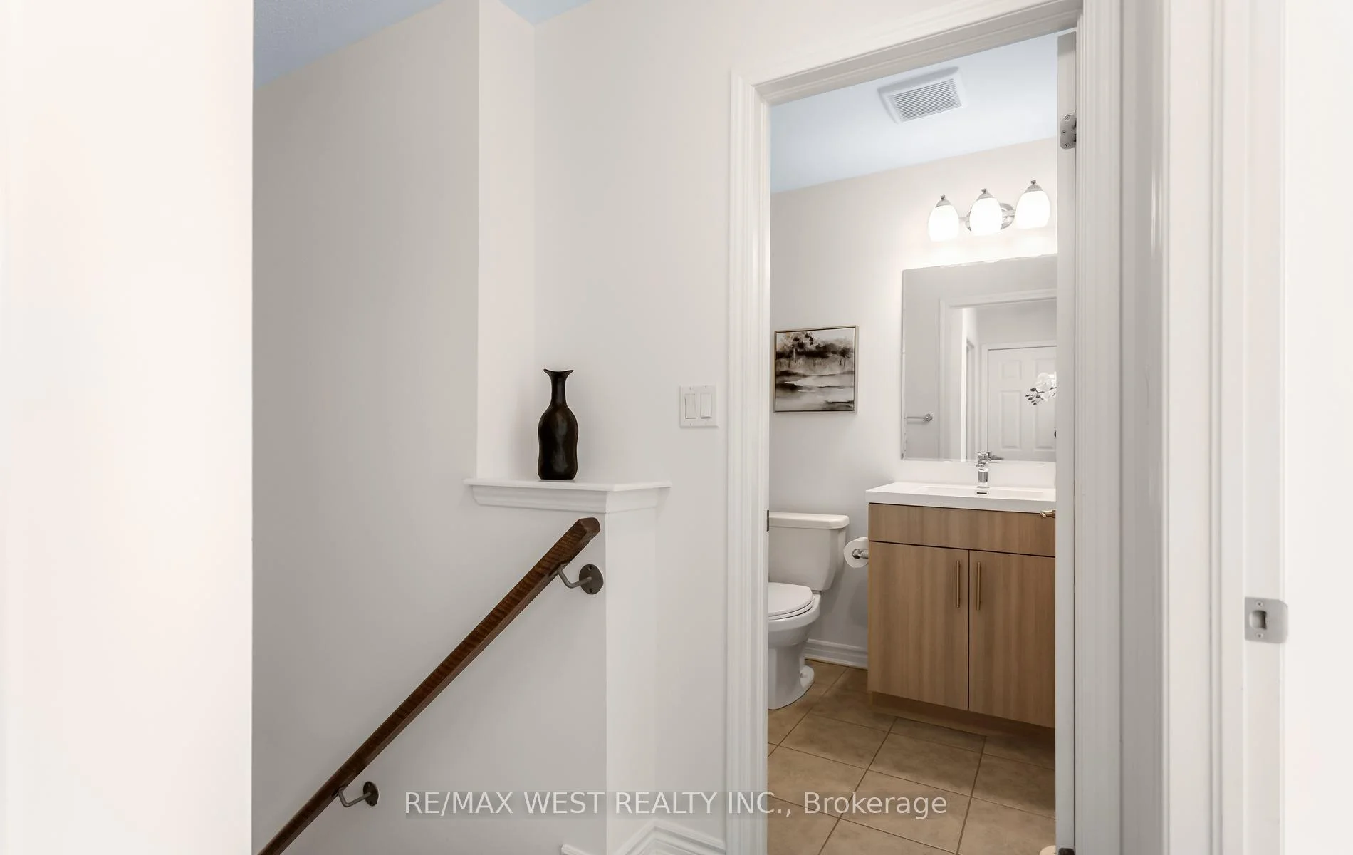 Photo 43 of Unit 90, 1000 Asleton Boulevard, Milton, Willmott — HOMEH