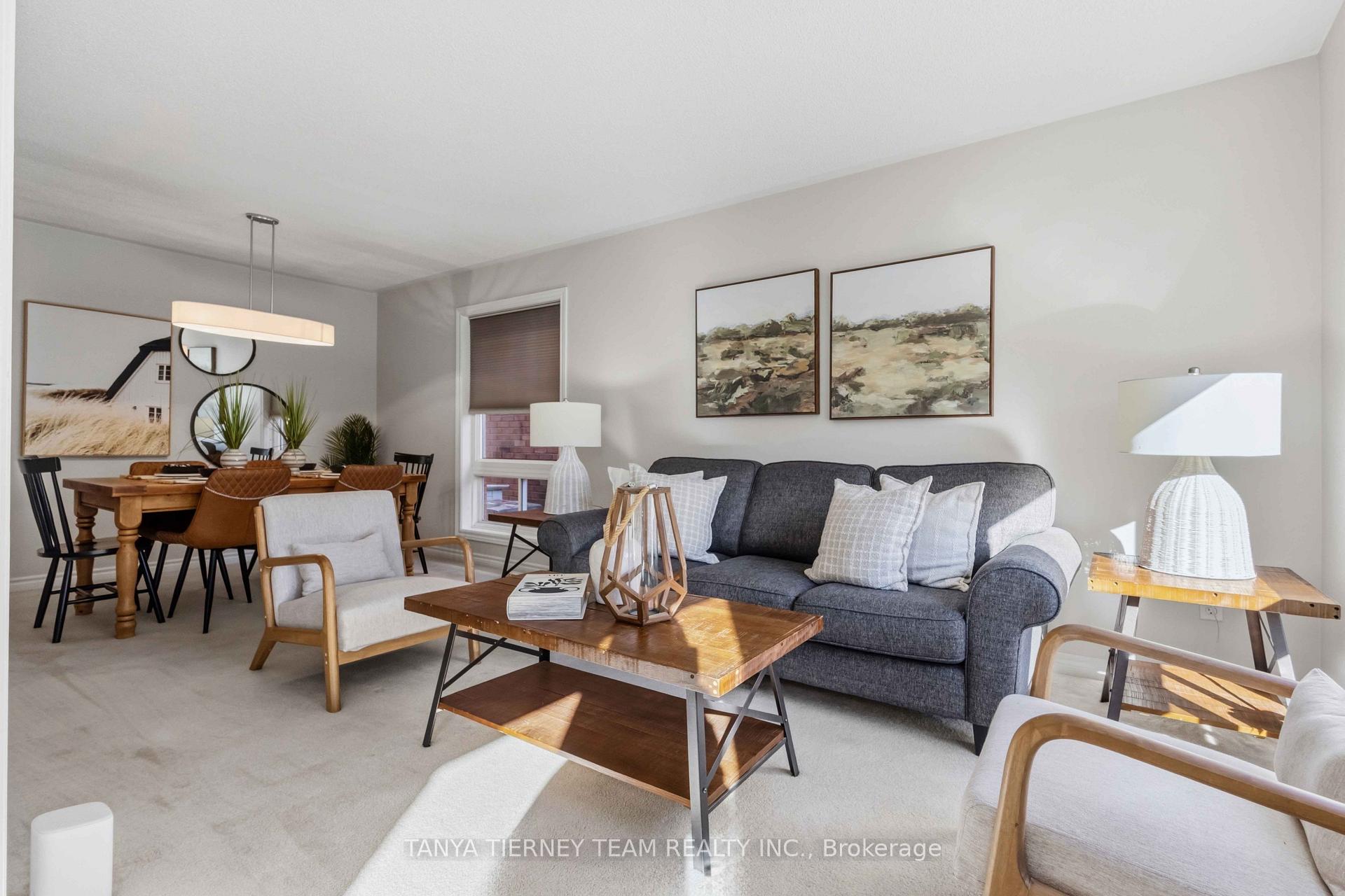 Photo 5 of 28 Castle Green Drive, Whitby, Rolling Acres — HOMEH