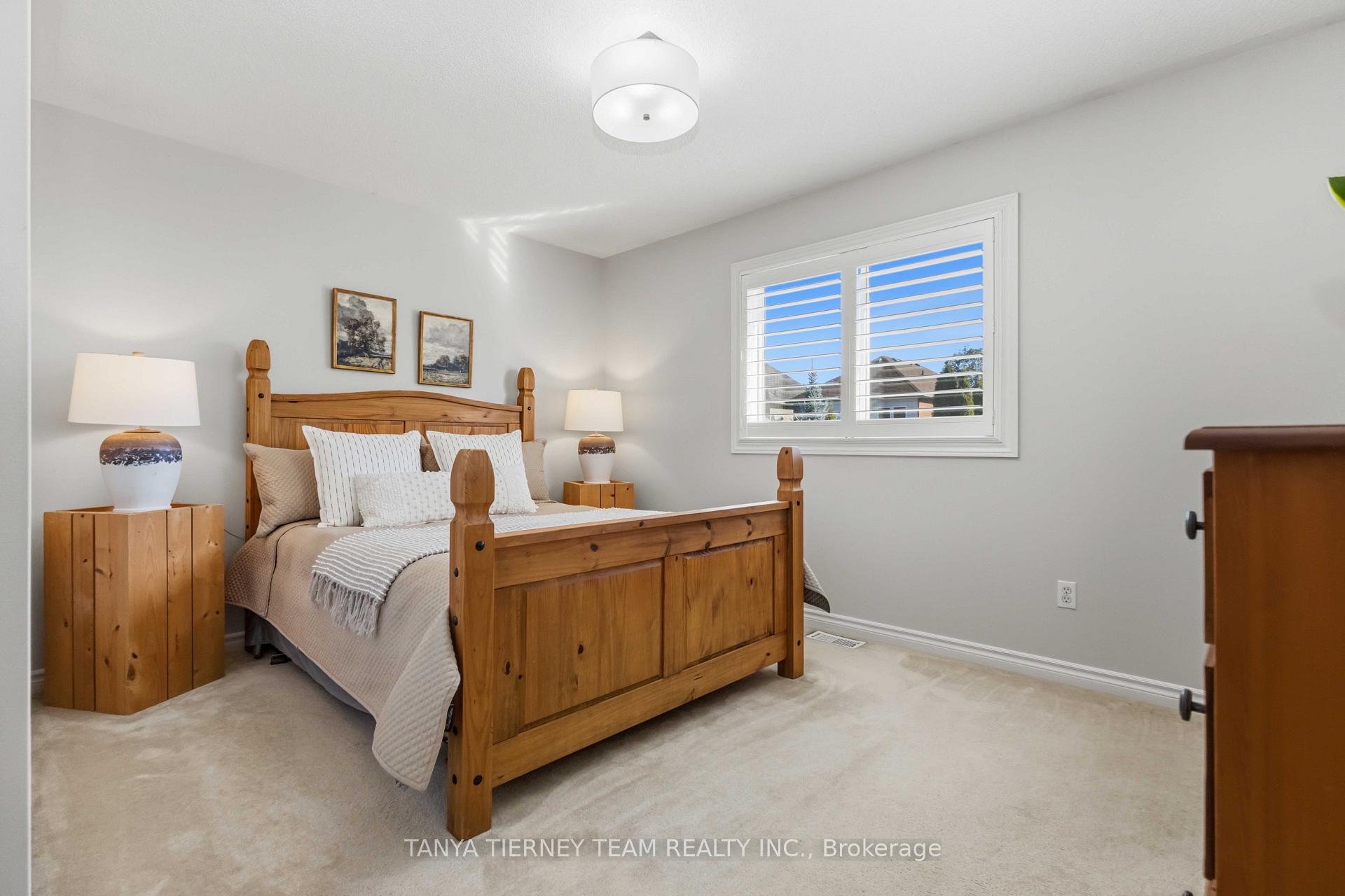 Photo 29 of 28 Castle Green Drive, Whitby, Rolling Acres — HOMEH
