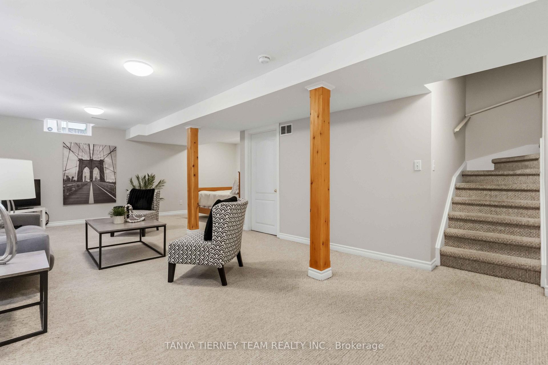 Photo 36 of 28 Castle Green Drive, Whitby, Rolling Acres — HOMEH