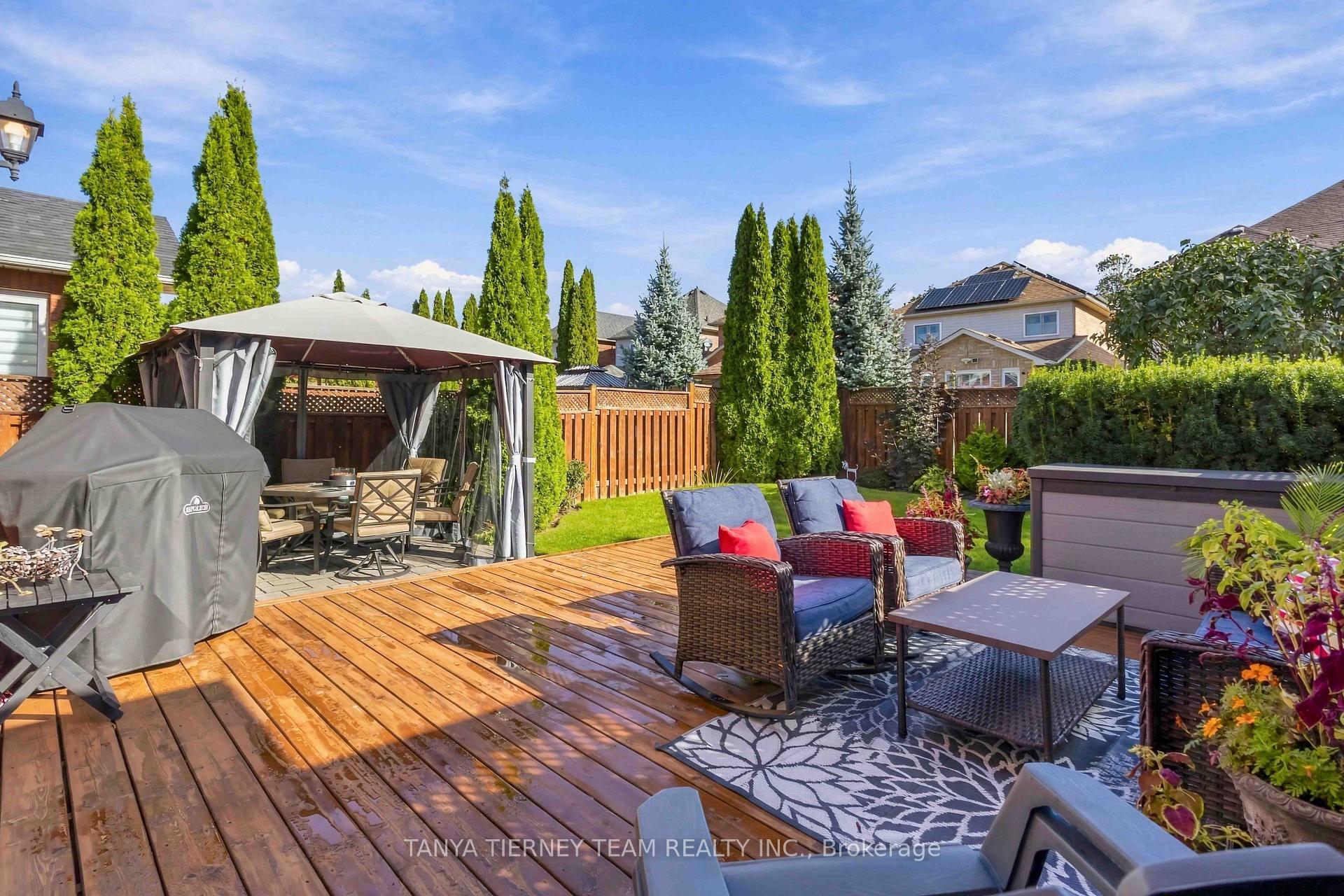 Photo 42 of 28 Castle Green Drive, Whitby, Rolling Acres — HOMEH