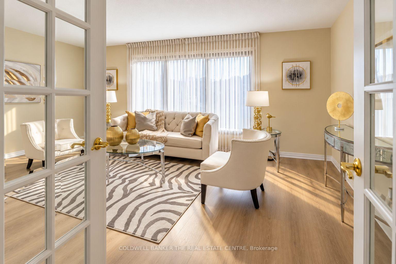 Photo 5 of Unit #Main, 140 Woodpark Place, Newmarket, Huron Heights-Leslie Valley — HOMEH