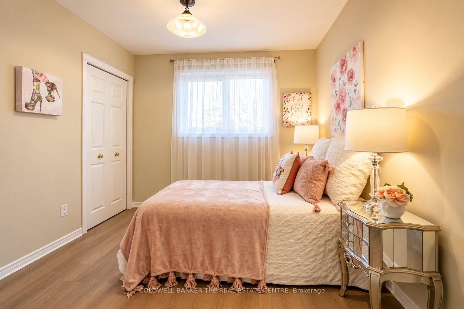 Photo 23 of Unit #Main, 140 Woodpark Place, Newmarket, Huron Heights-Leslie Valley — HOMEH