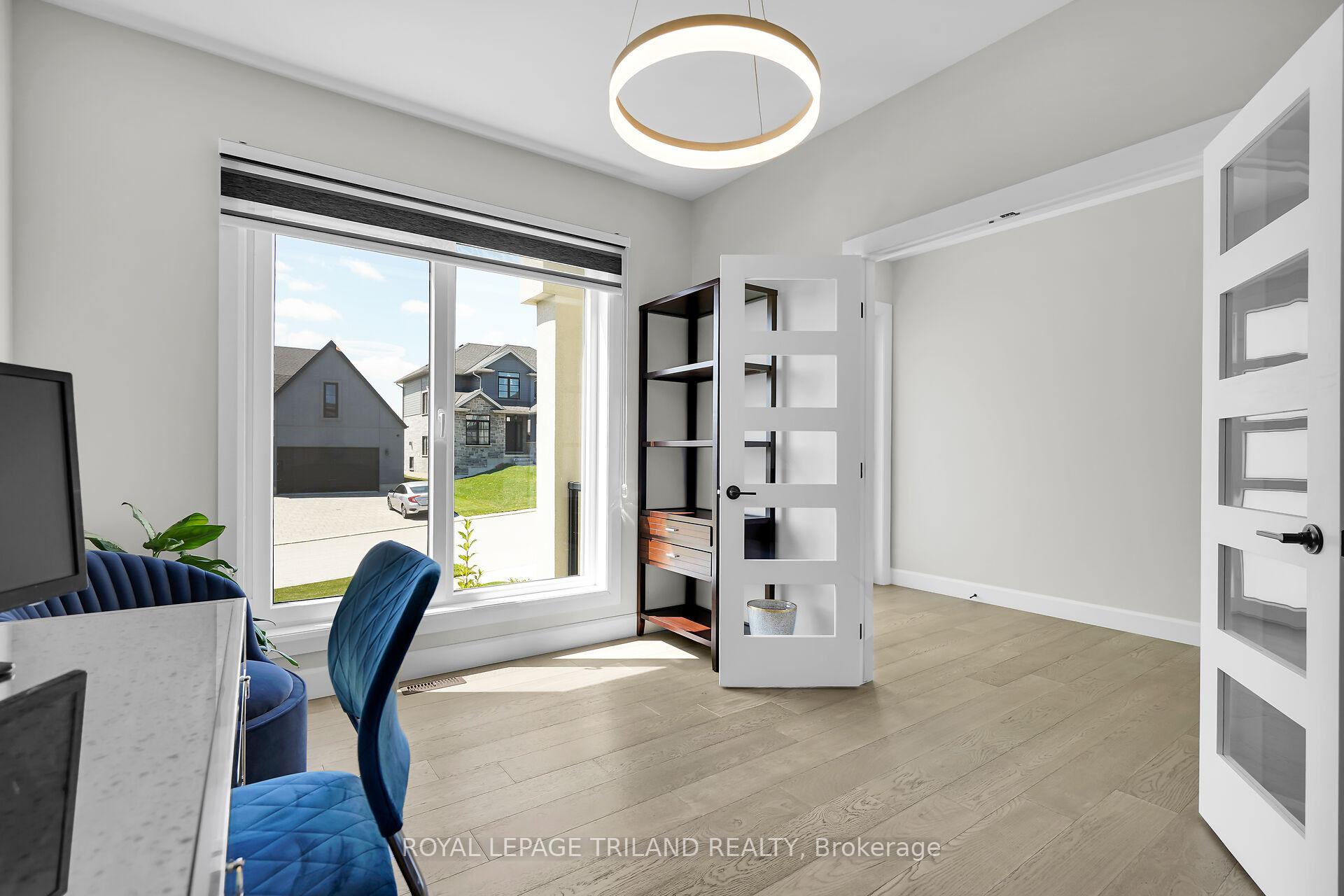 Photo 5 of 62 Crestview Drive, Middlesex Centre, Kilworth — HOMEH