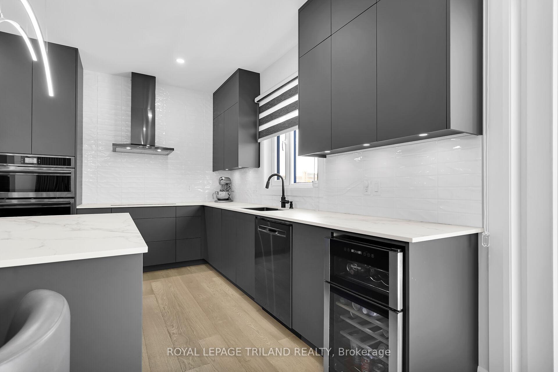 Photo 9 of 62 Crestview Drive, Middlesex Centre, Kilworth — HOMEH