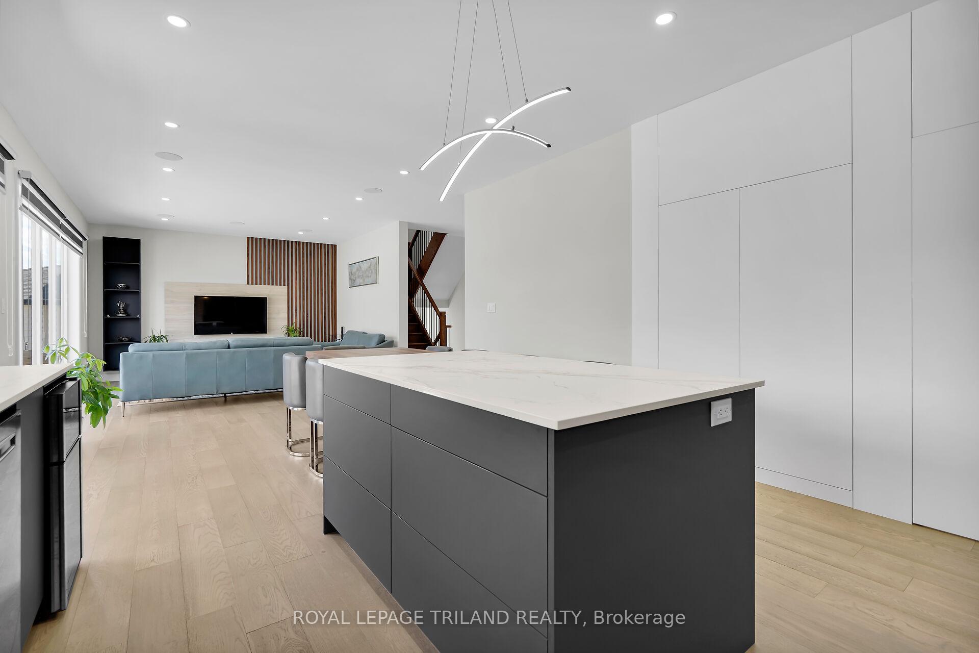 Photo 14 of 62 Crestview Drive, Middlesex Centre, Kilworth — HOMEH