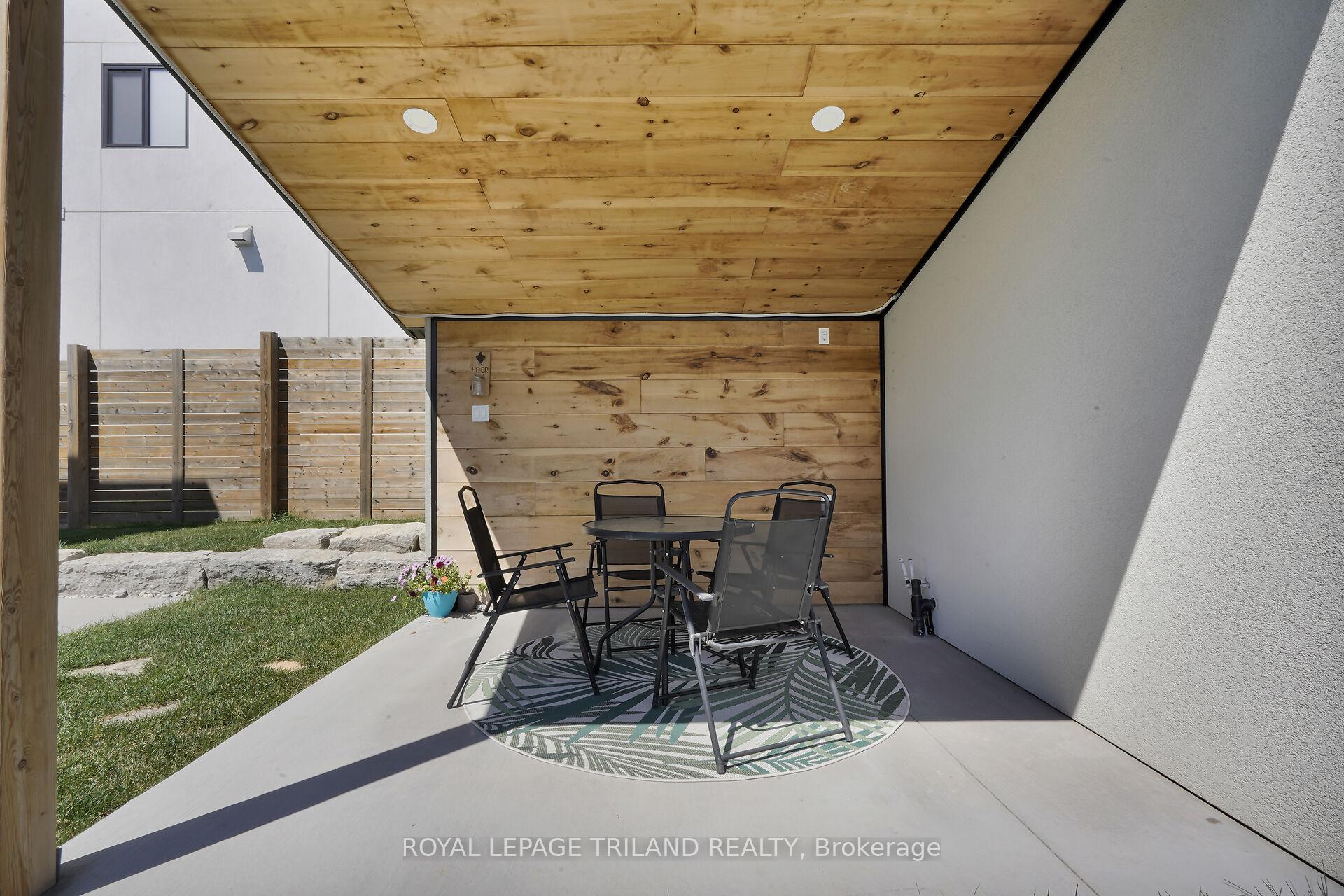 Photo 48 of 62 Crestview Drive, Middlesex Centre, Kilworth — HOMEH