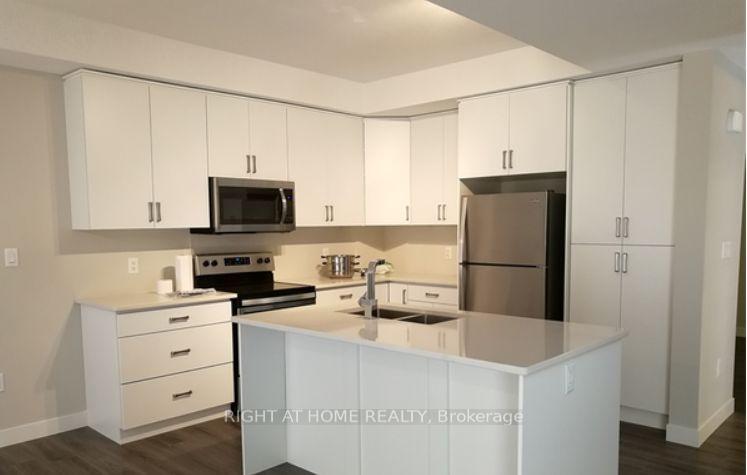 Photo 2 of 924 Georgetown Drive, London, North M — HOMEH