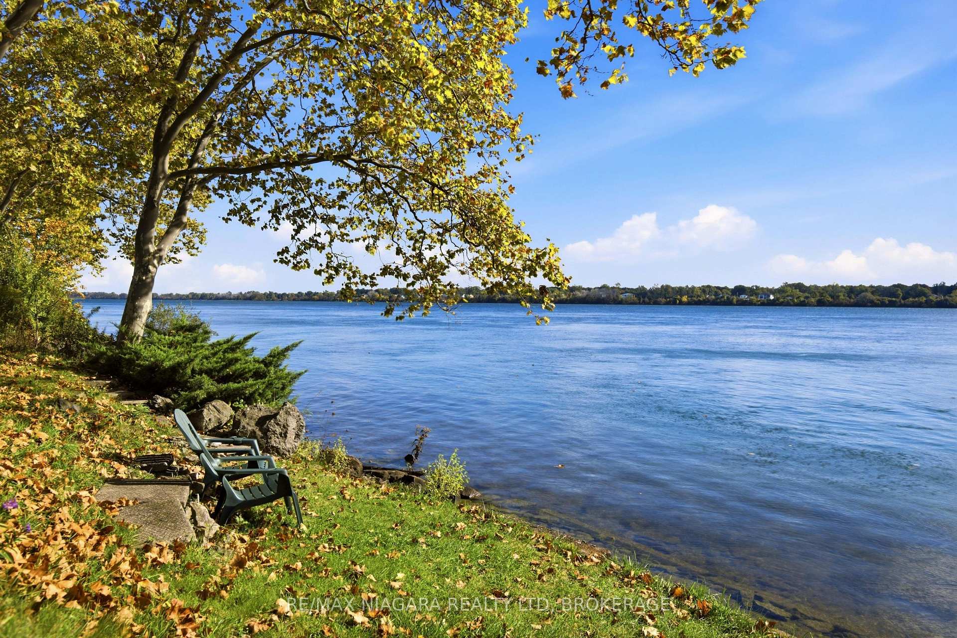 Photo 2 of 9985 Niagara River Parkway, Niagara Falls, Lyons Creek — HOMEH