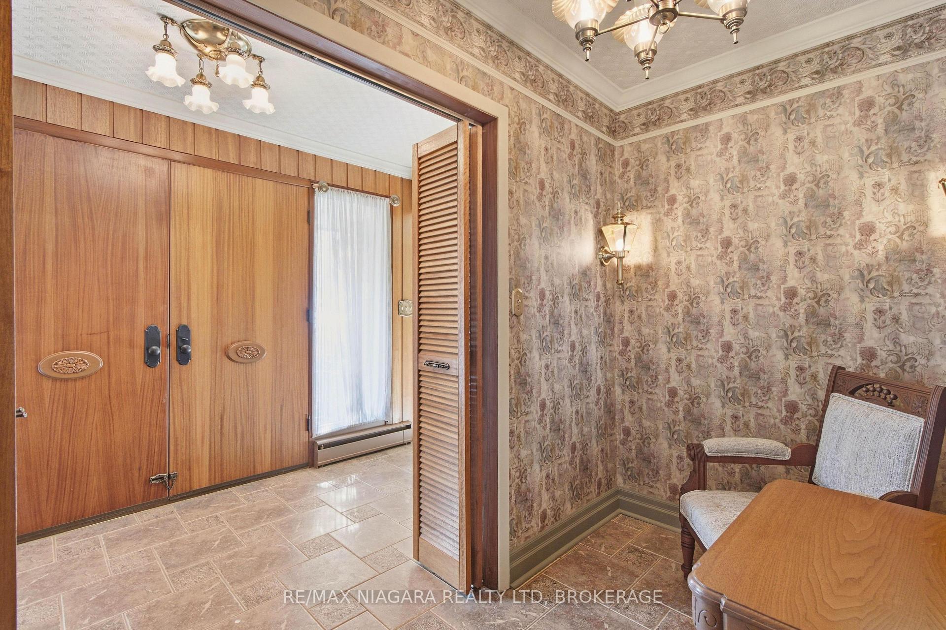 Photo 14 of 9985 Niagara River Parkway, Niagara Falls, Lyons Creek — HOMEH