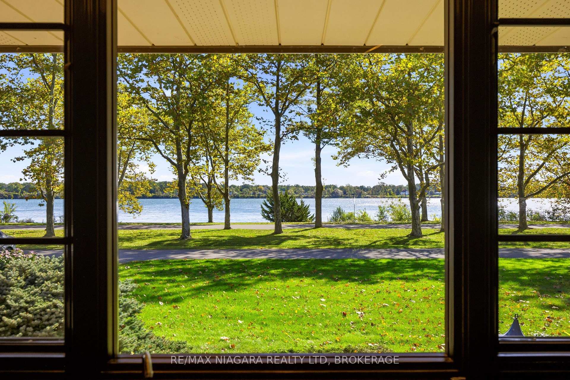 Photo 17 of 9985 Niagara River Parkway, Niagara Falls, Lyons Creek — HOMEH