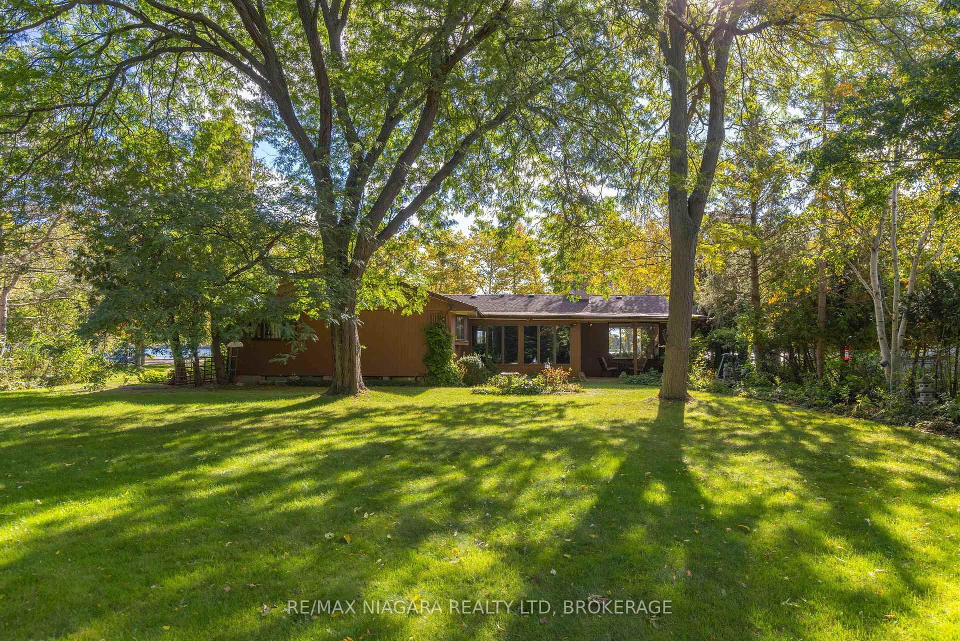 Photo 39 of 9985 Niagara River Parkway, Niagara Falls, Lyons Creek — HOMEH