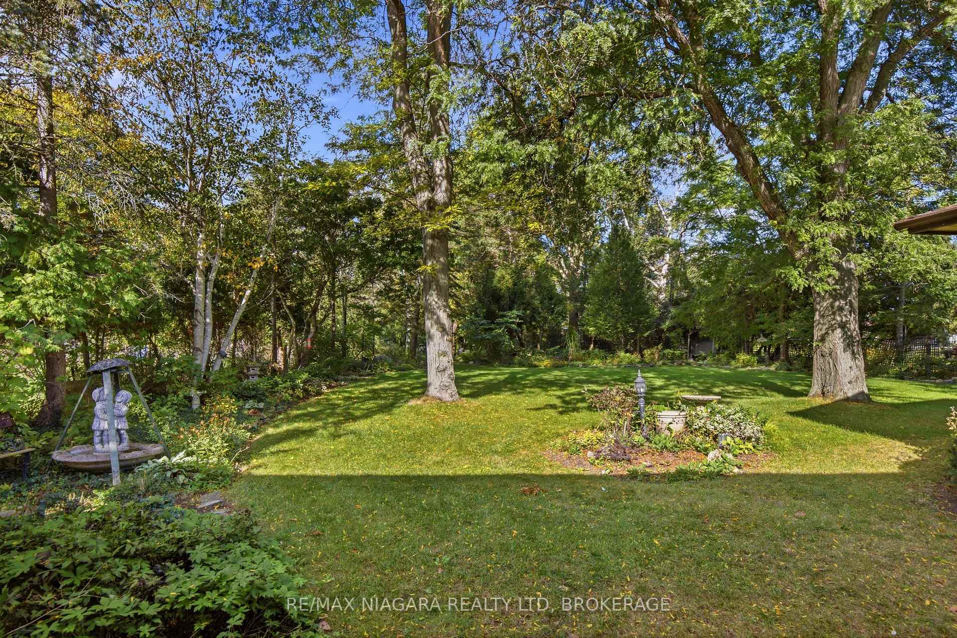 Photo 40 of 9985 Niagara River Parkway, Niagara Falls, Lyons Creek — HOMEH