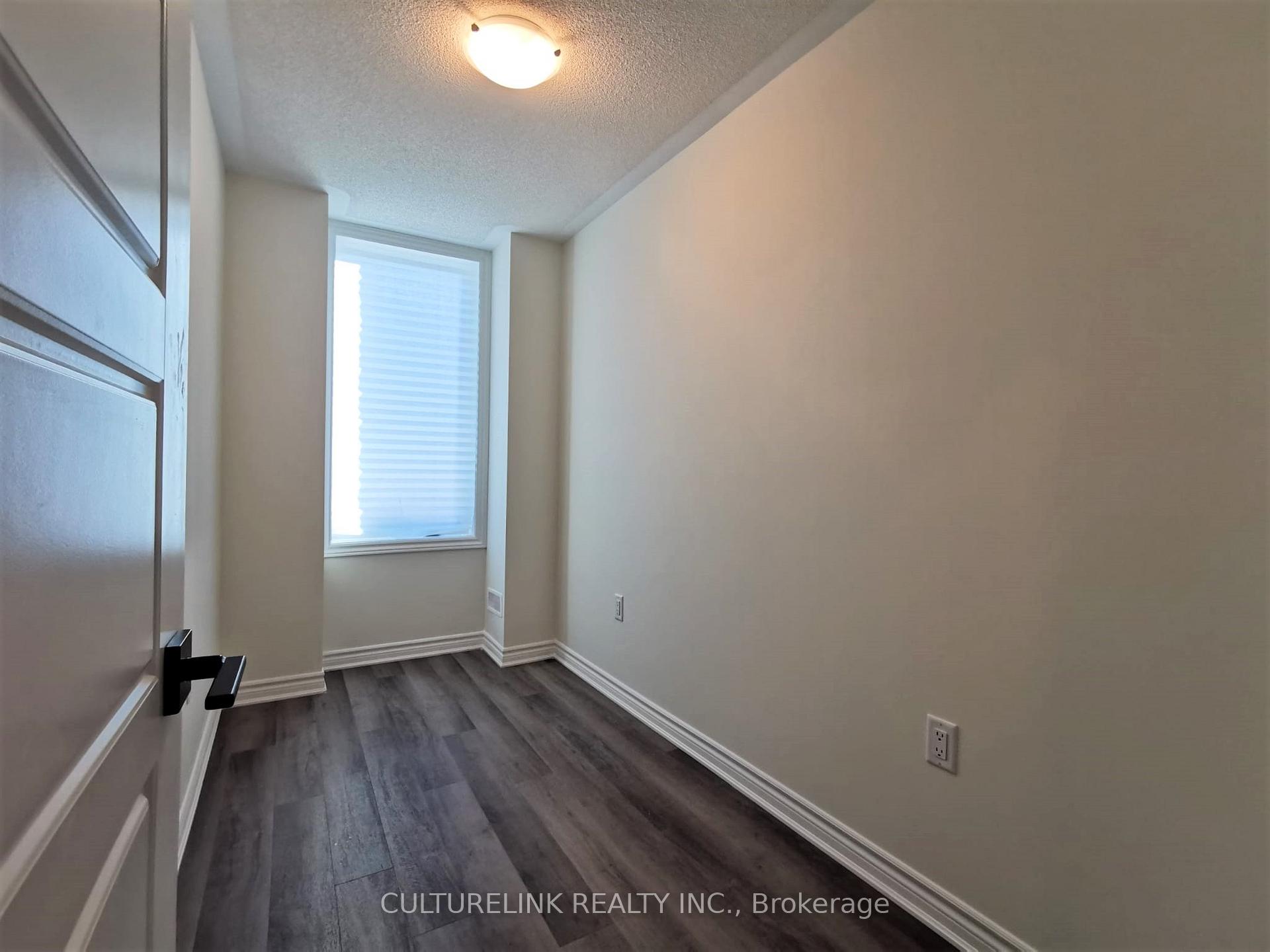 Photo 5 of Unit 302, 1034 Reflection Place, Pickering, Rural Pickering — HOMEH