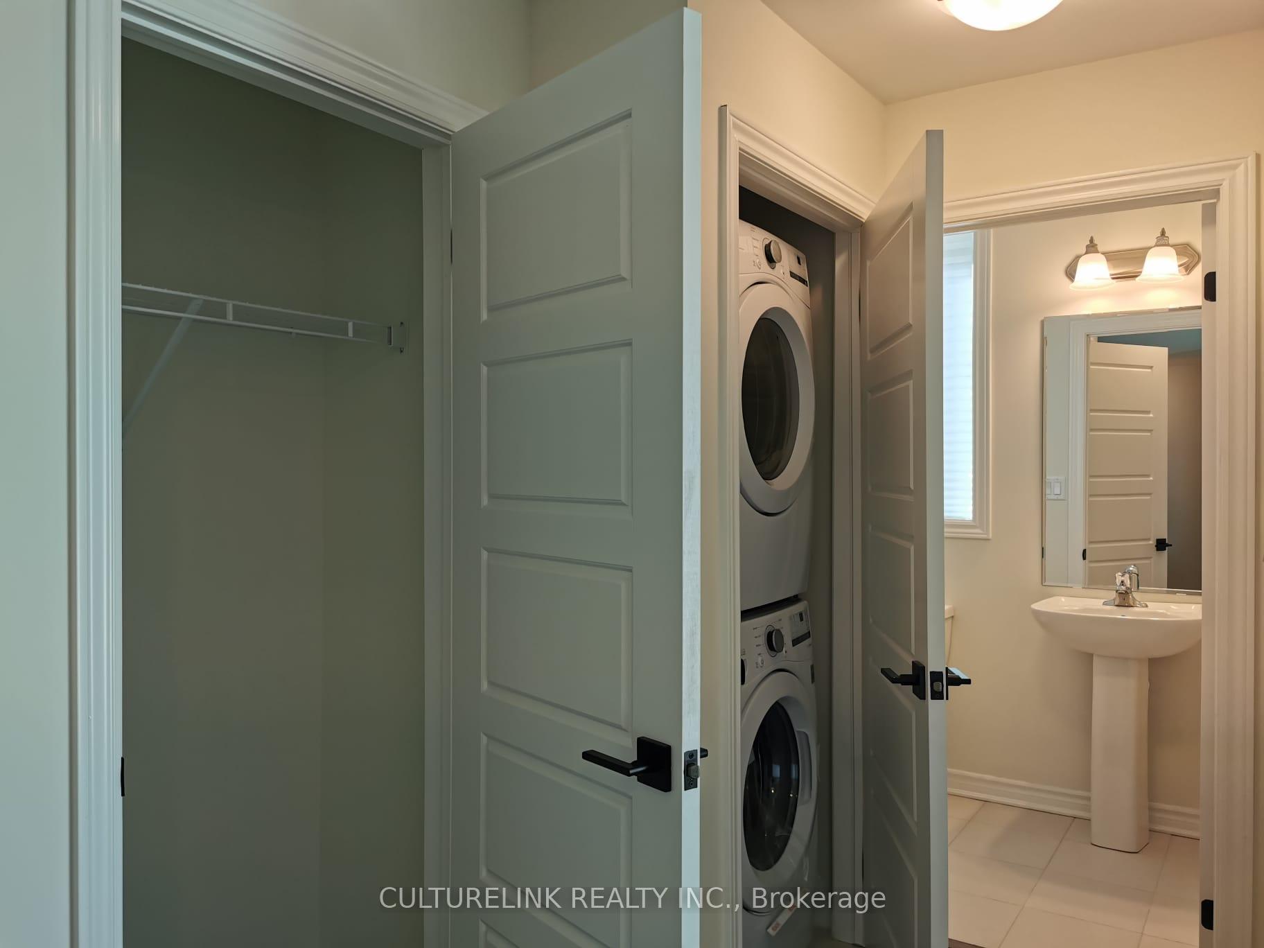 Photo 8 of Unit 302, 1034 Reflection Place, Pickering, Rural Pickering — HOMEH
