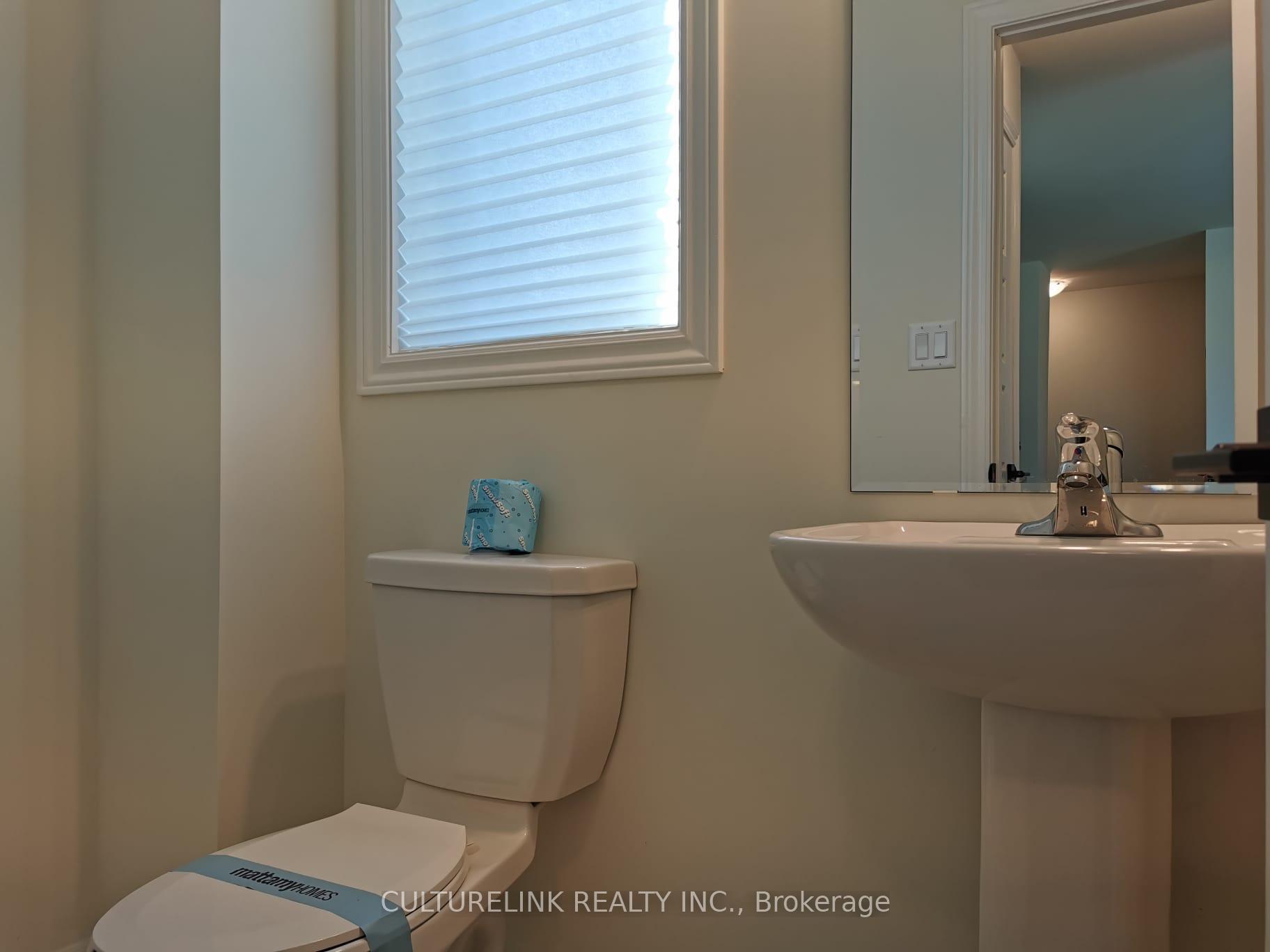 Photo 9 of Unit 302, 1034 Reflection Place, Pickering, Rural Pickering — HOMEH