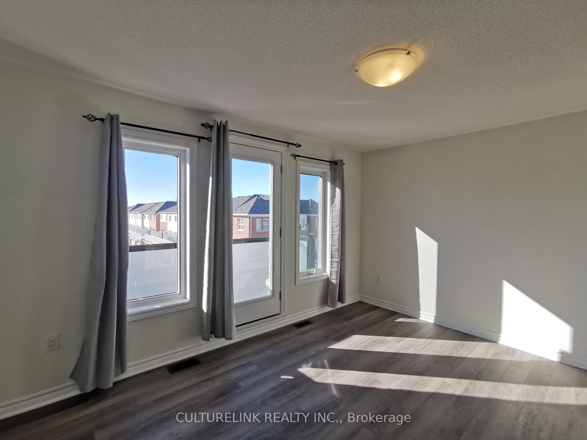 Photo 24 of Unit 302, 1034 Reflection Place, Pickering, Rural Pickering — HOMEH