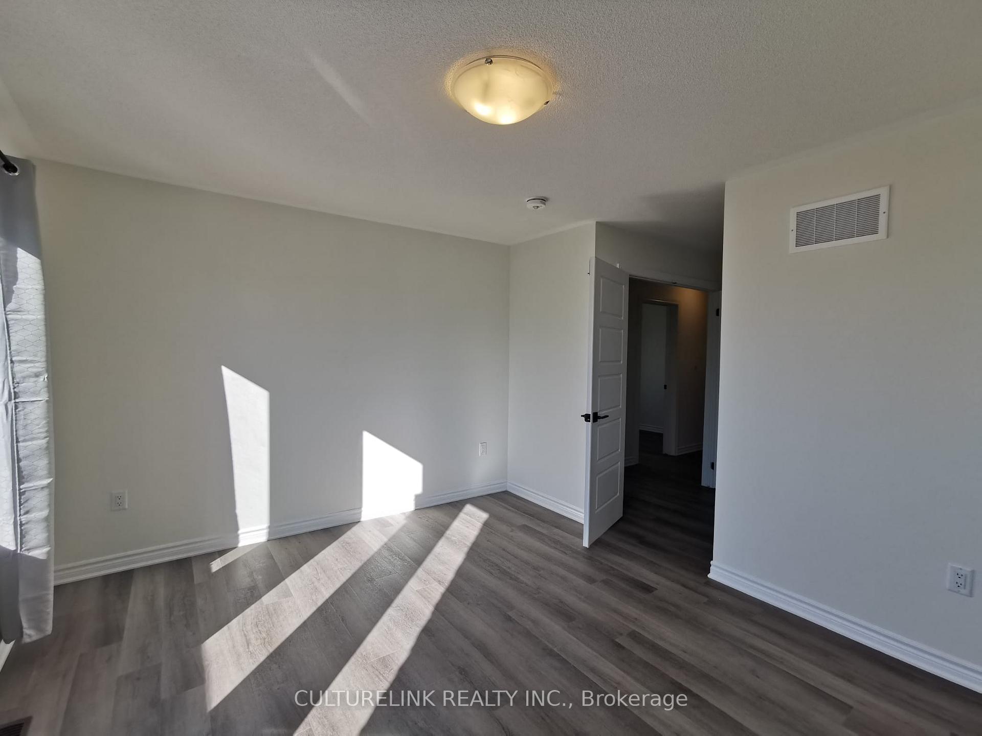 Photo 25 of Unit 302, 1034 Reflection Place, Pickering, Rural Pickering — HOMEH