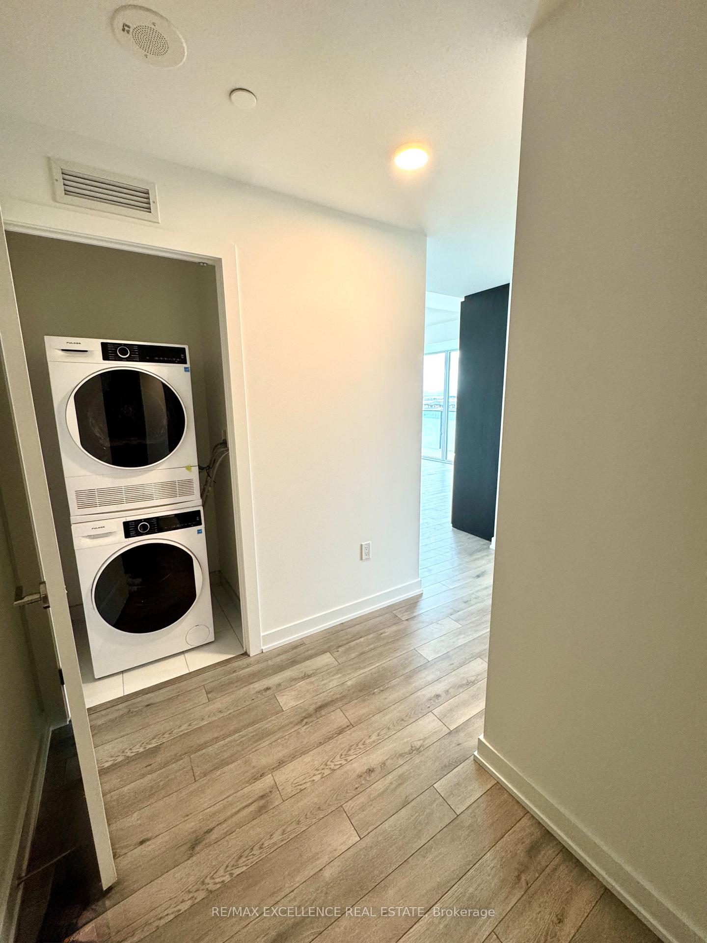 Photo 3 of Unit 419, 15 Skyridge Drive, Brampton, Bram East — HOMEH