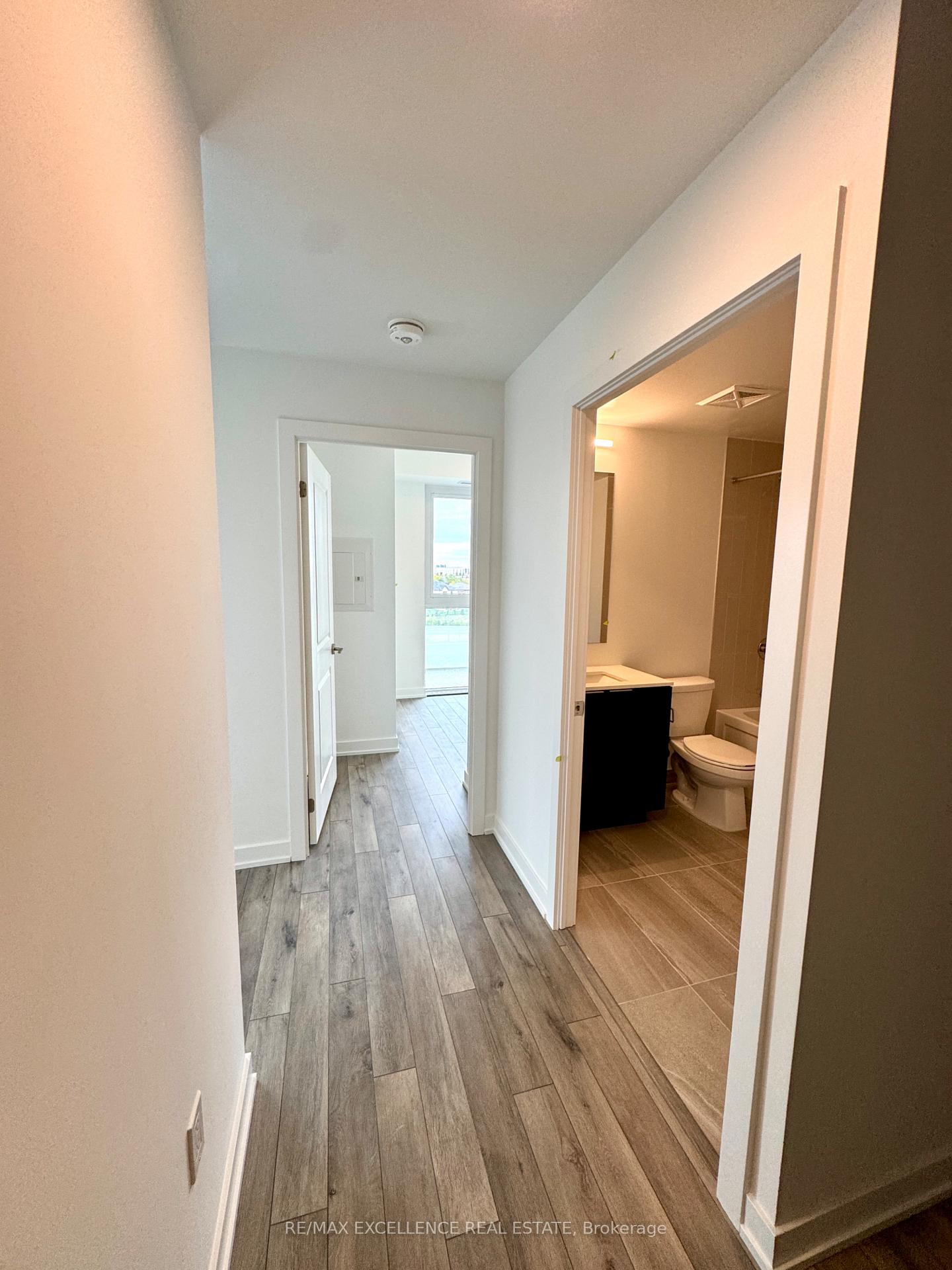 Photo 4 of Unit 419, 15 Skyridge Drive, Brampton, Bram East — HOMEH