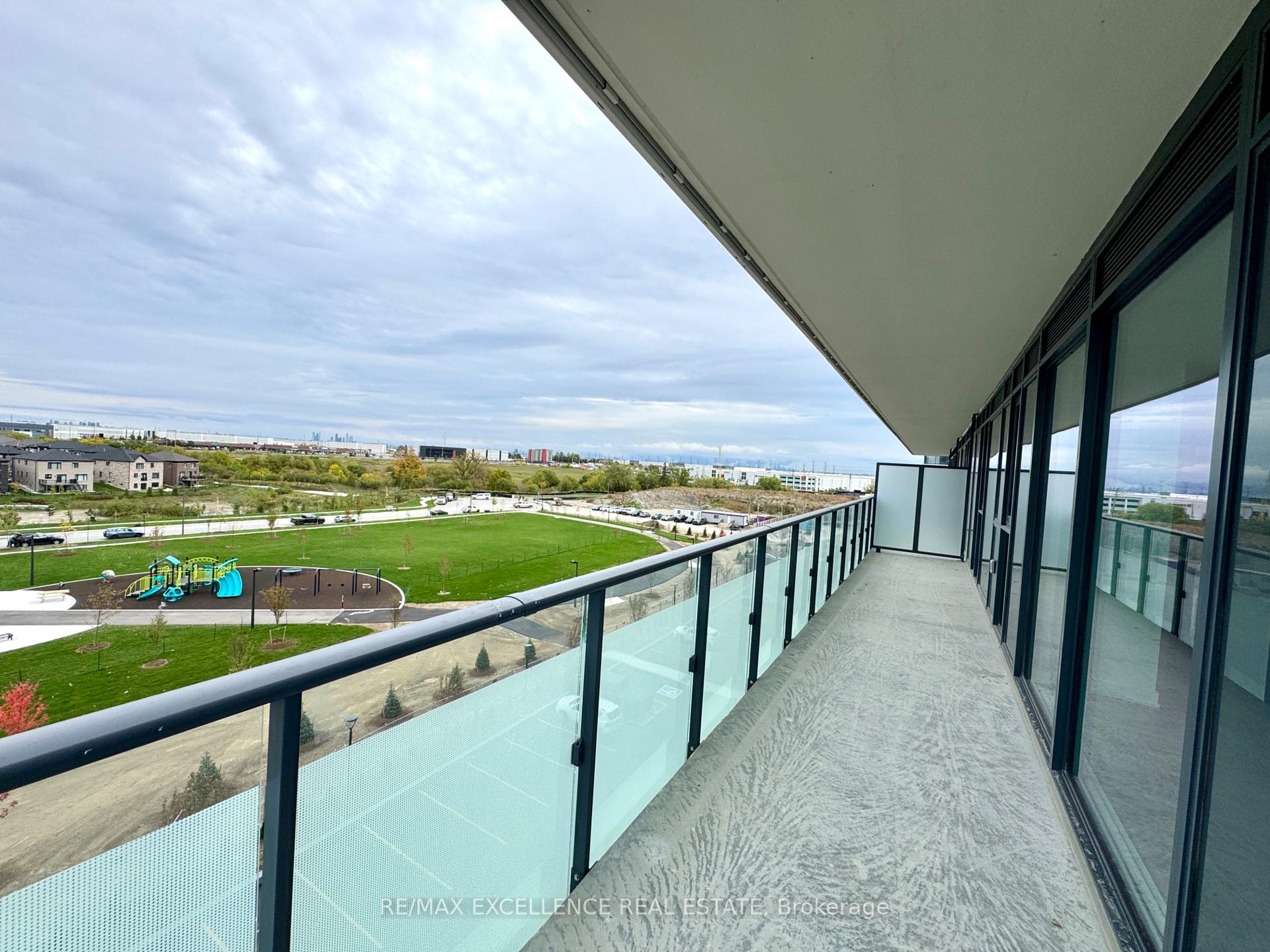 Photo 10 of Unit 419, 15 Skyridge Drive, Brampton, Bram East — HOMEH