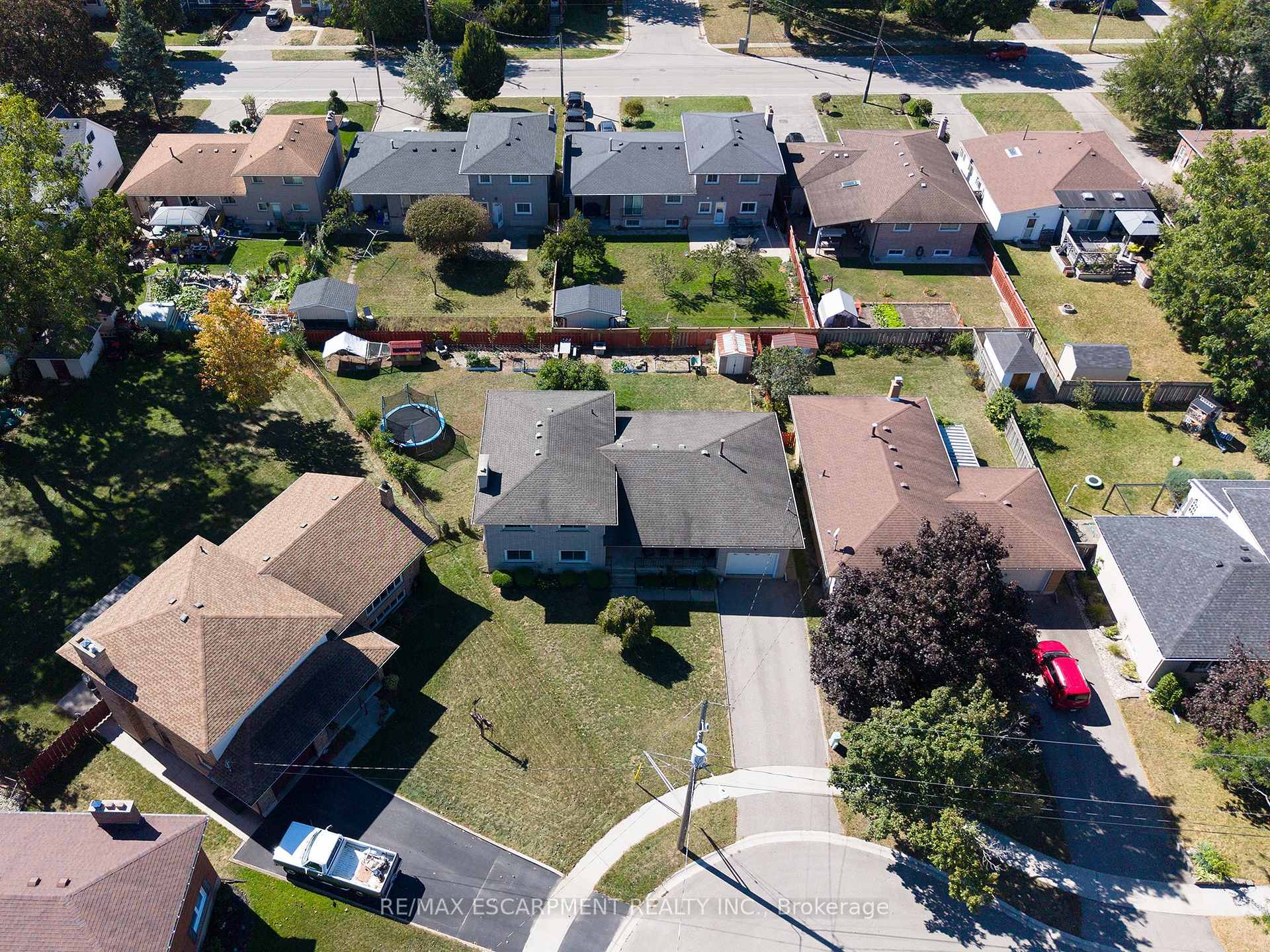 Photo 39 of 32 Avondale Crescent, Brantford, Echo Place — HOMEH