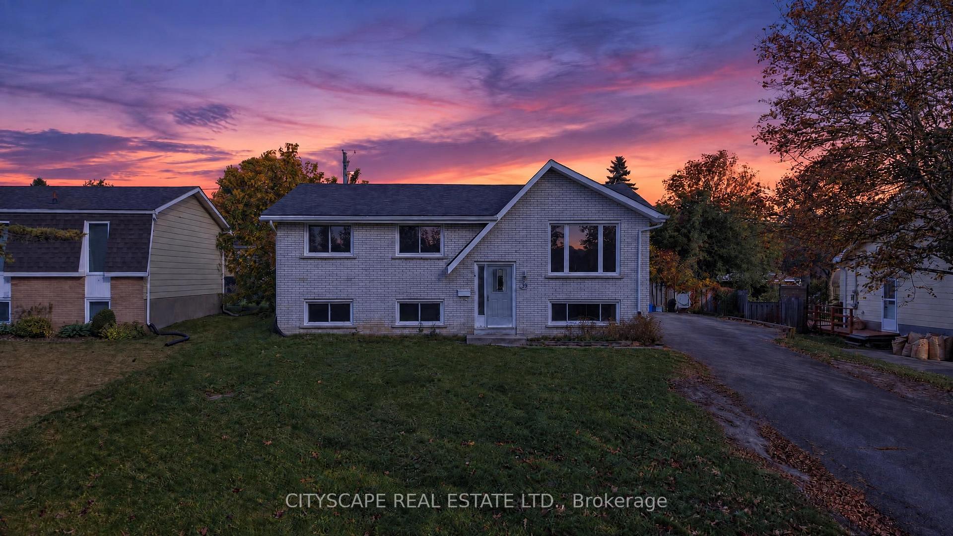 Photo 2 of 39 Huff Avenue, Loyalist, Amherstview — HOMEH