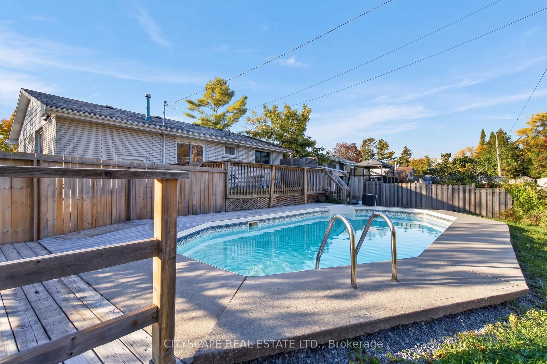 Photo 16 of 39 Huff Avenue, Loyalist, Amherstview — HOMEH