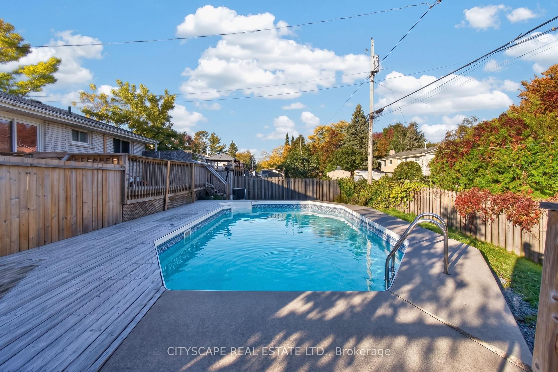 Photo 17 of 39 Huff Avenue, Loyalist, Amherstview — HOMEH