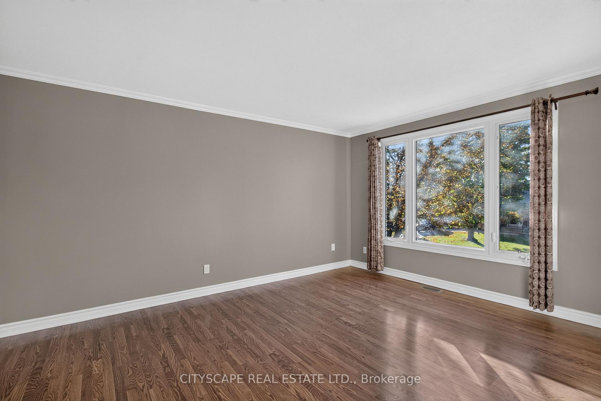 Photo 20 of 39 Huff Avenue, Loyalist, Amherstview — HOMEH